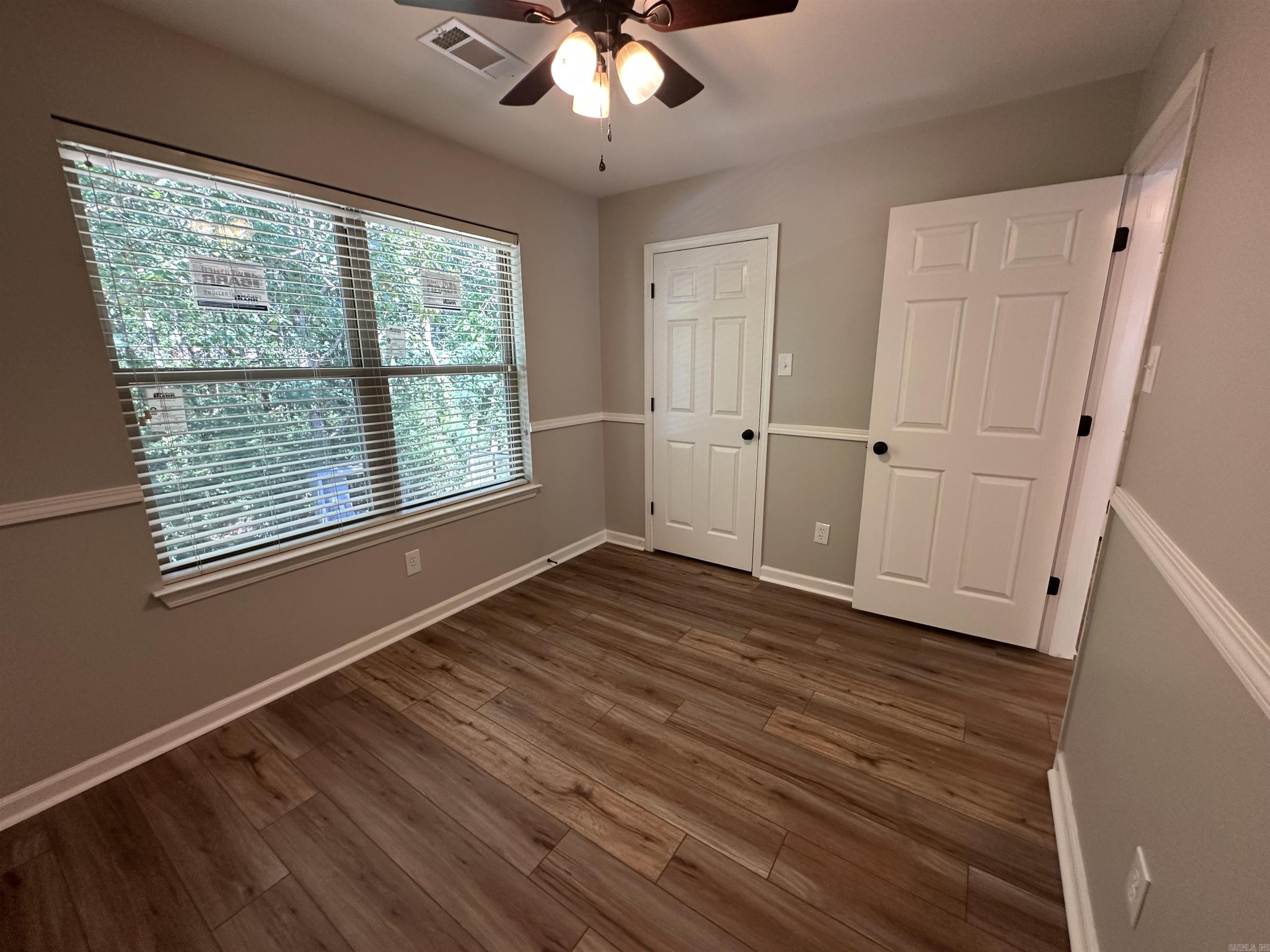 RIVER OAKS - Residential