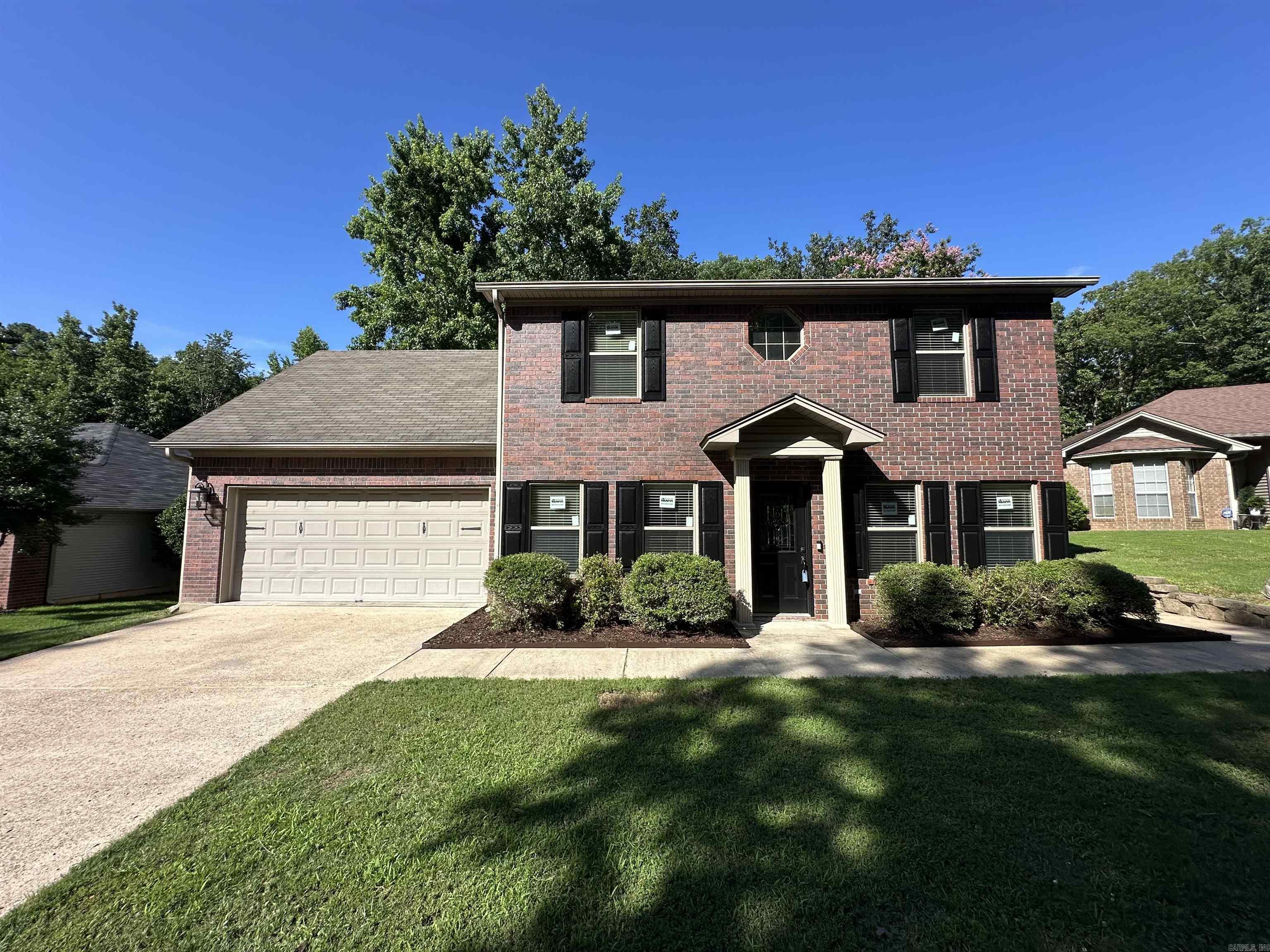 RIVER OAKS - Residential