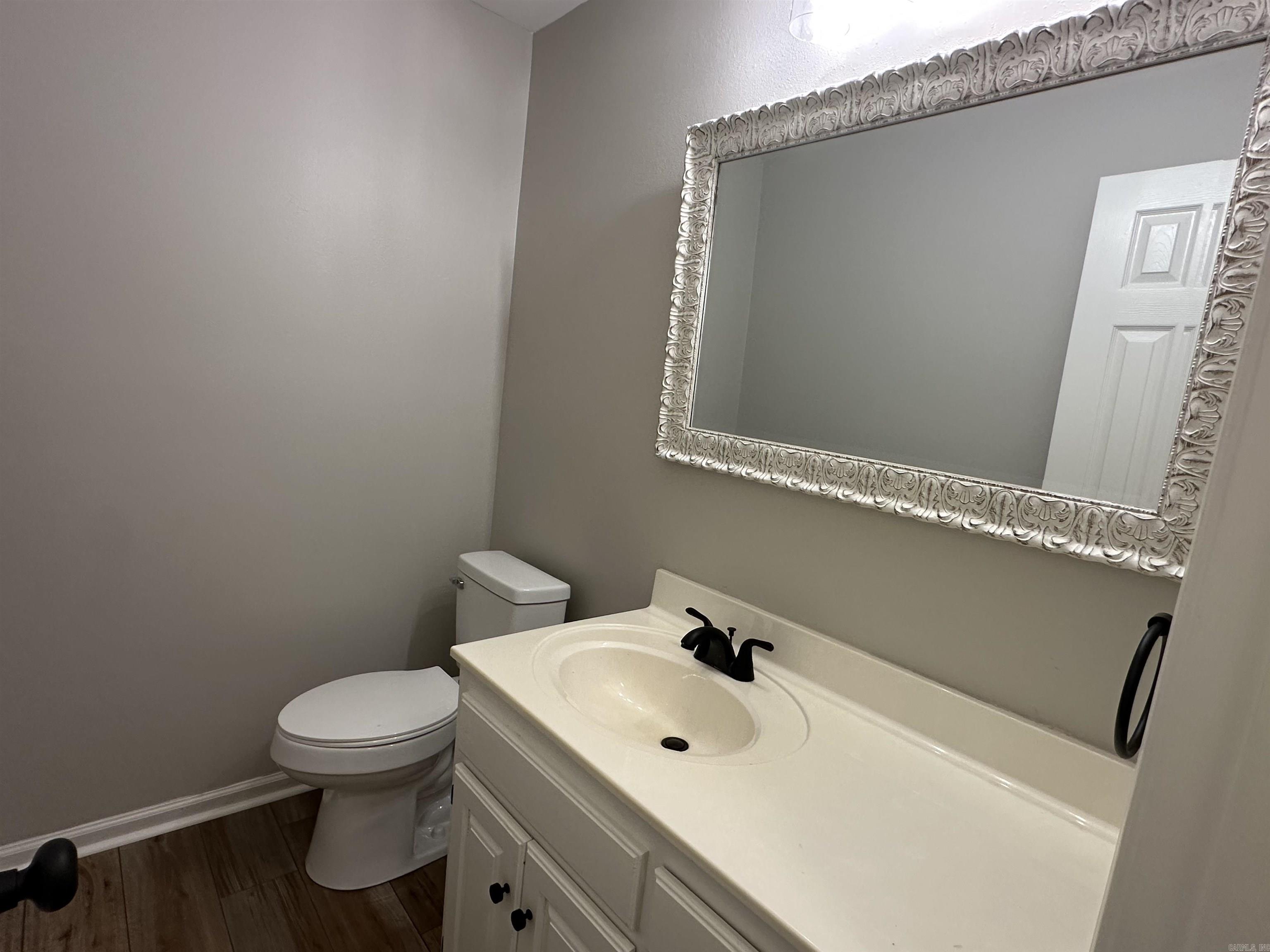 RIVER OAKS - Residential