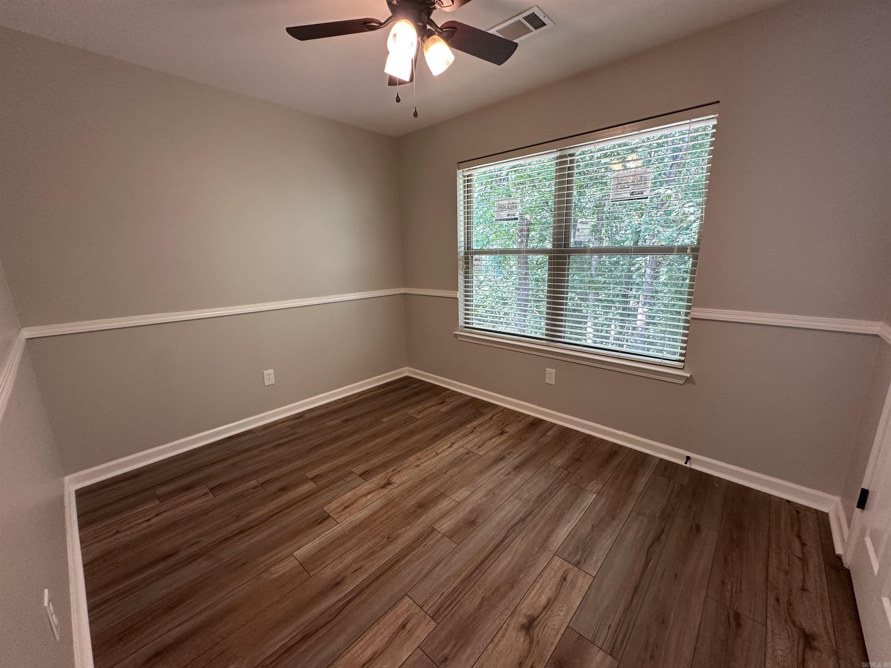 RIVER OAKS - Residential