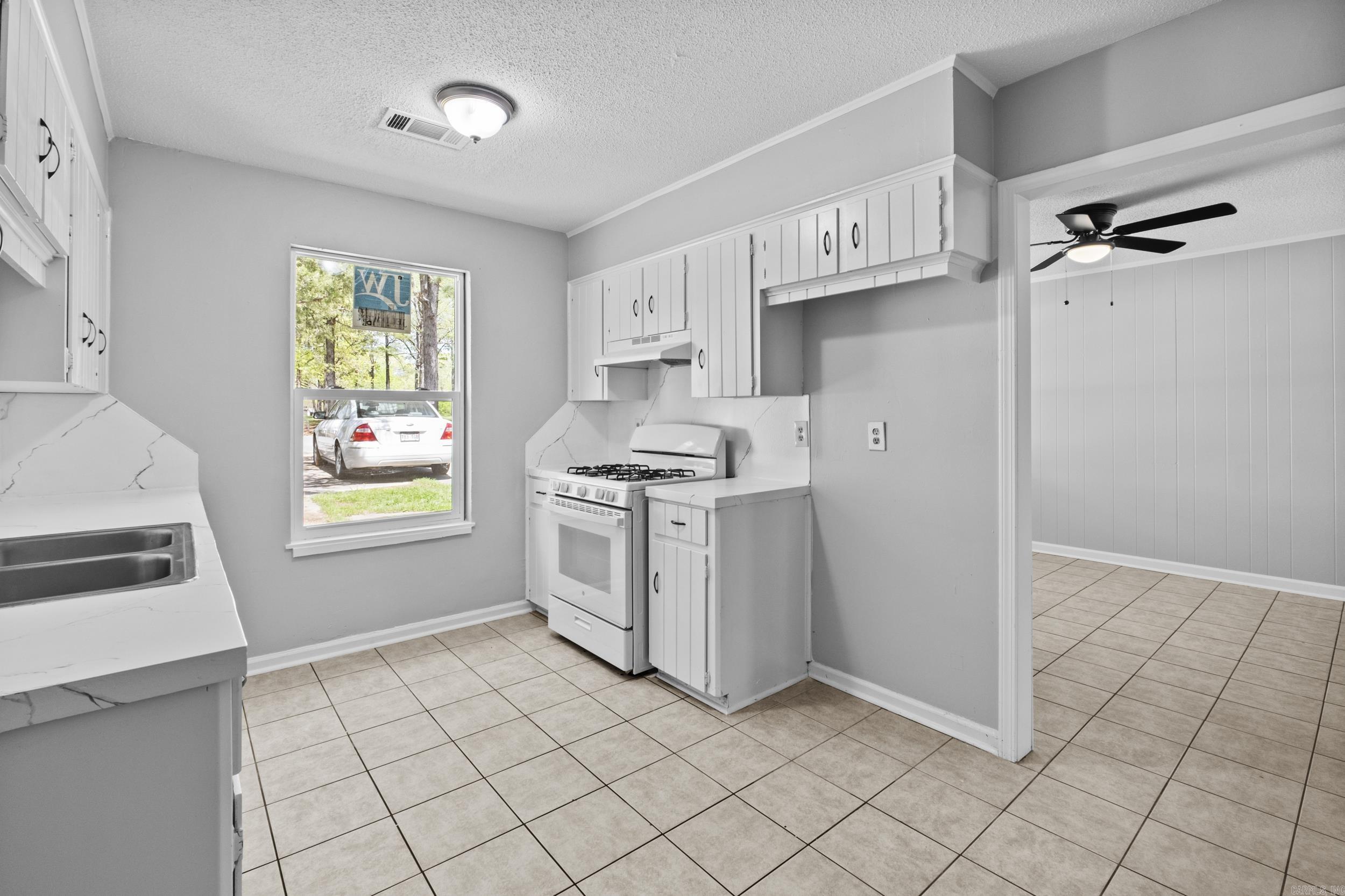 CHERRIE - Residential