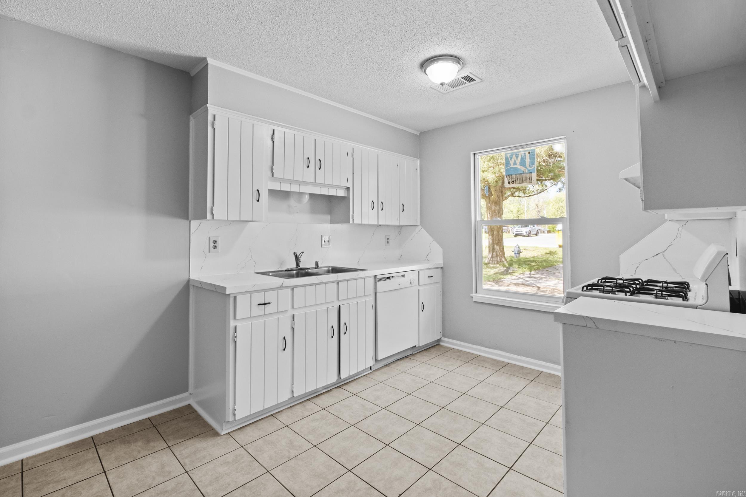 CHERRIE - Residential