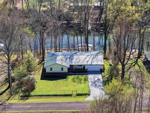 Photo of 279 River Drive Est Ests, Pangburn, AR 72121 (MLS # 26024117)