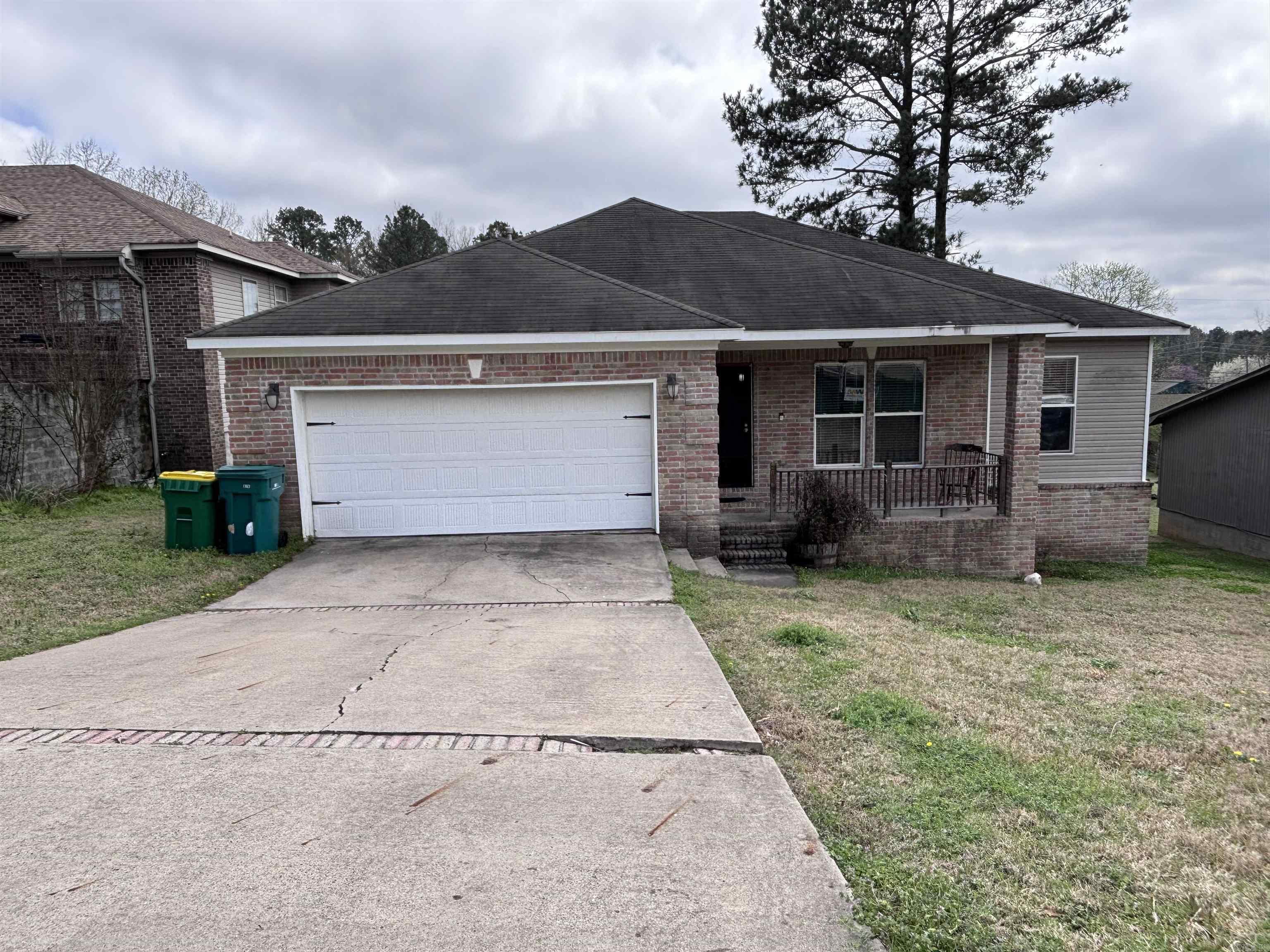 ENGLAND AC - Residential