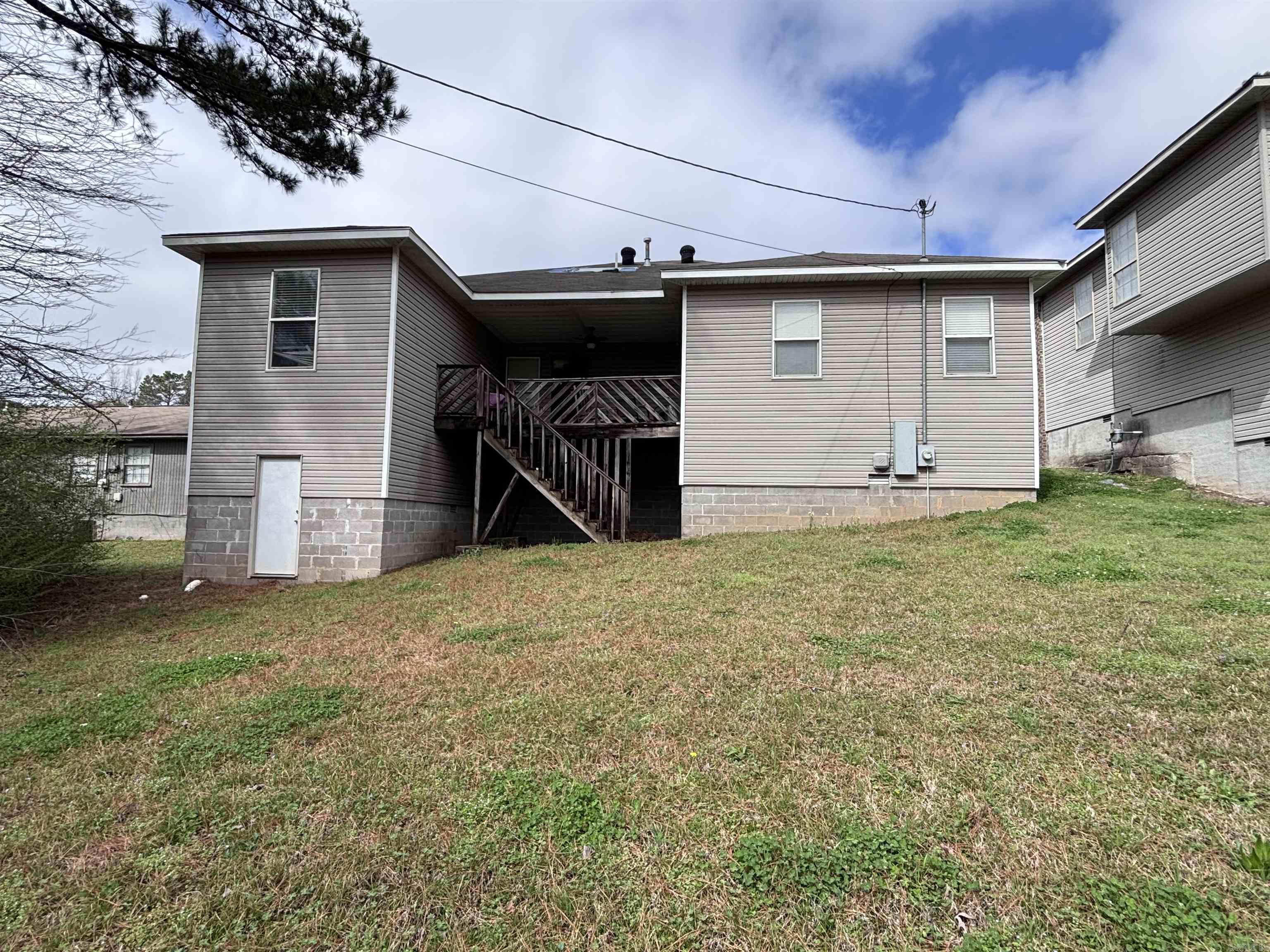 ENGLAND AC - Residential