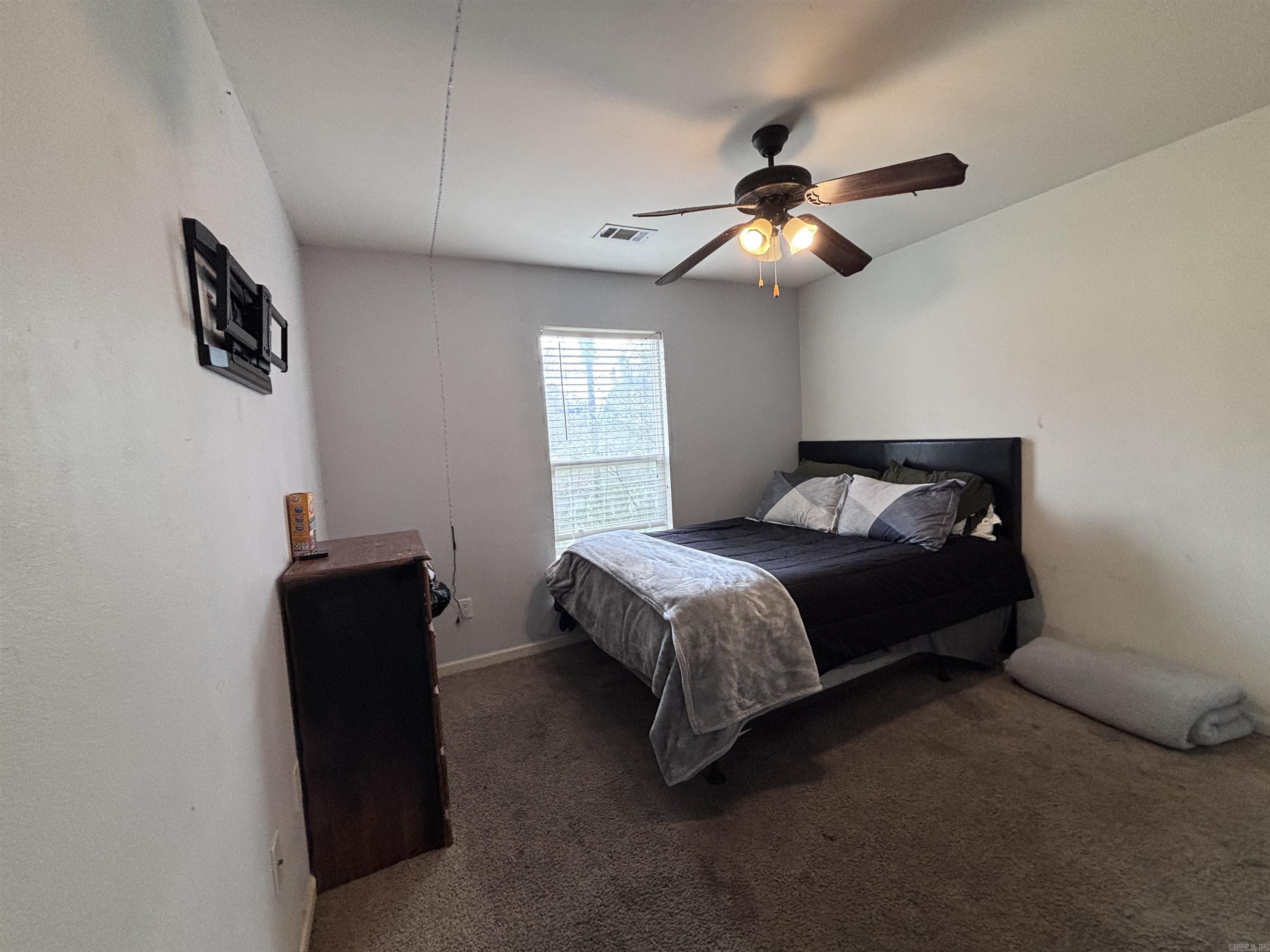 ENGLAND AC - Residential