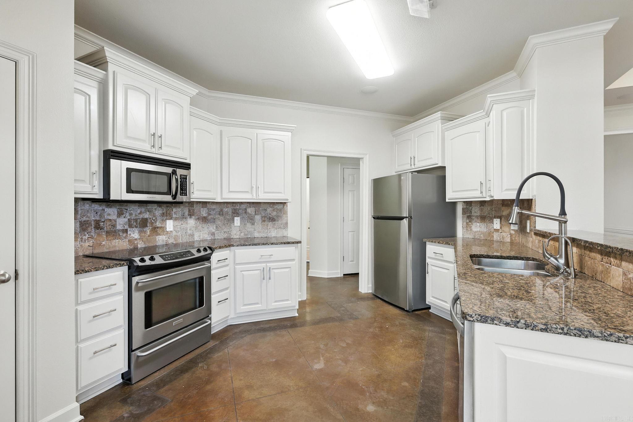 THE VILLAGE @ HURRICANE LAKE - Residential