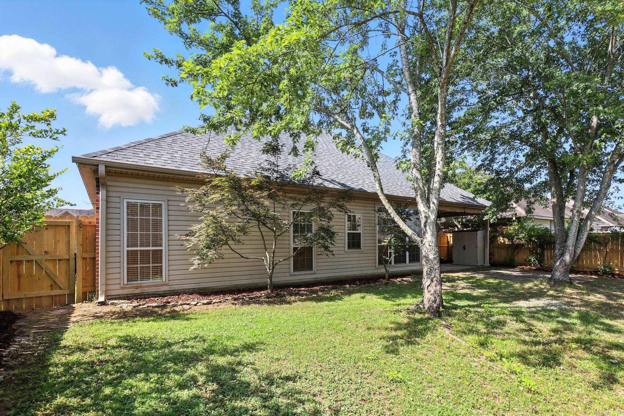 THE VILLAGE @ HURRICANE LAKE - Residential