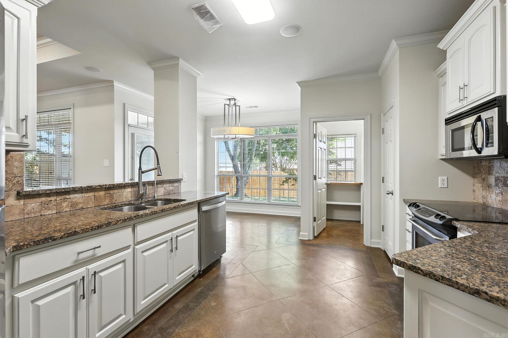 THE VILLAGE @ HURRICANE LAKE - Residential