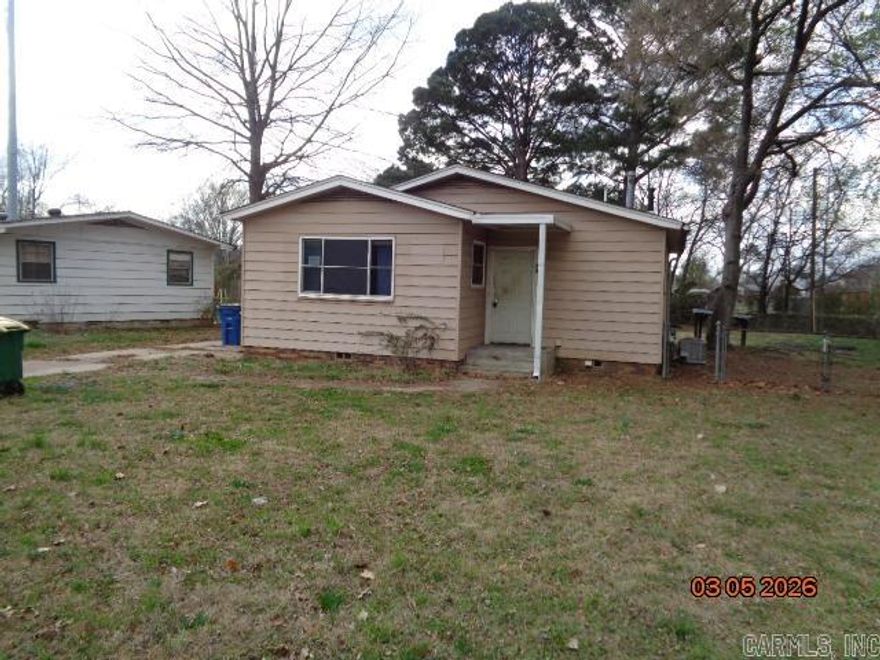 VA owned property. One story home on a nice level lot. Has detached two car garage in rear. Seller does not pay customary closing costs: including title policy, escrow fees, survey or transfer fees. Proof of funds required on cash transactions ; Lender Pre-Approval letter for financed offers (dated within last 30 days) “Property was built prior to 1978 and lead-based paint potentially exists”. Agents please read agent remarks for instructions before submitting offers!!!!!!!!!!!