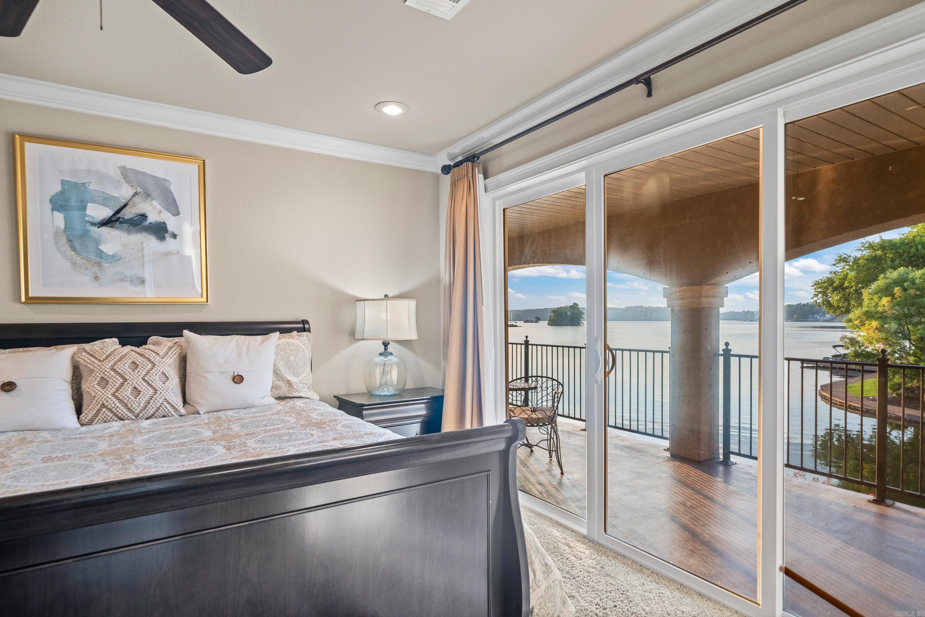 Farr Landing Villas - Residential