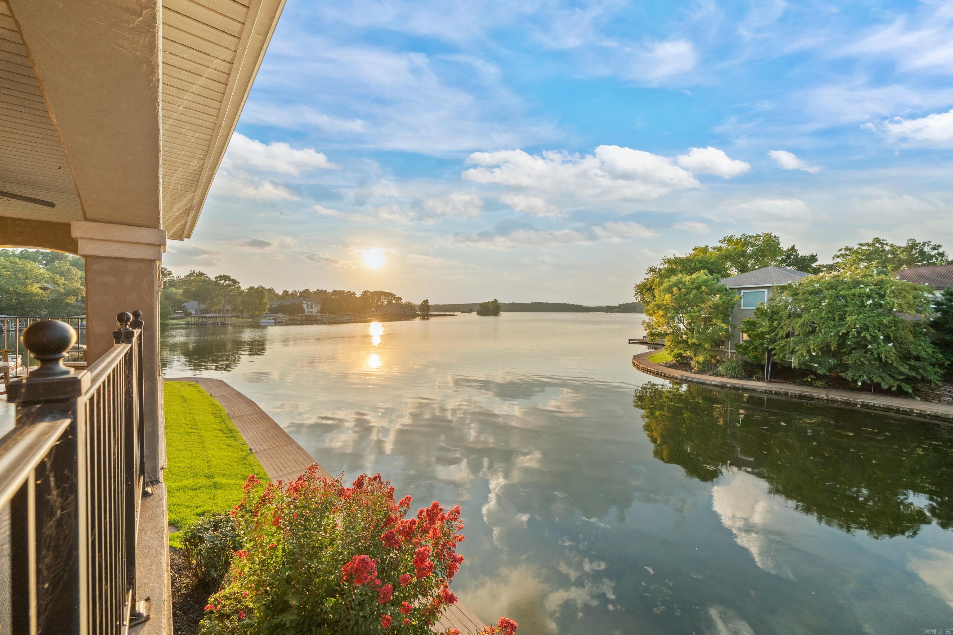 Farr Landing Villas - Residential