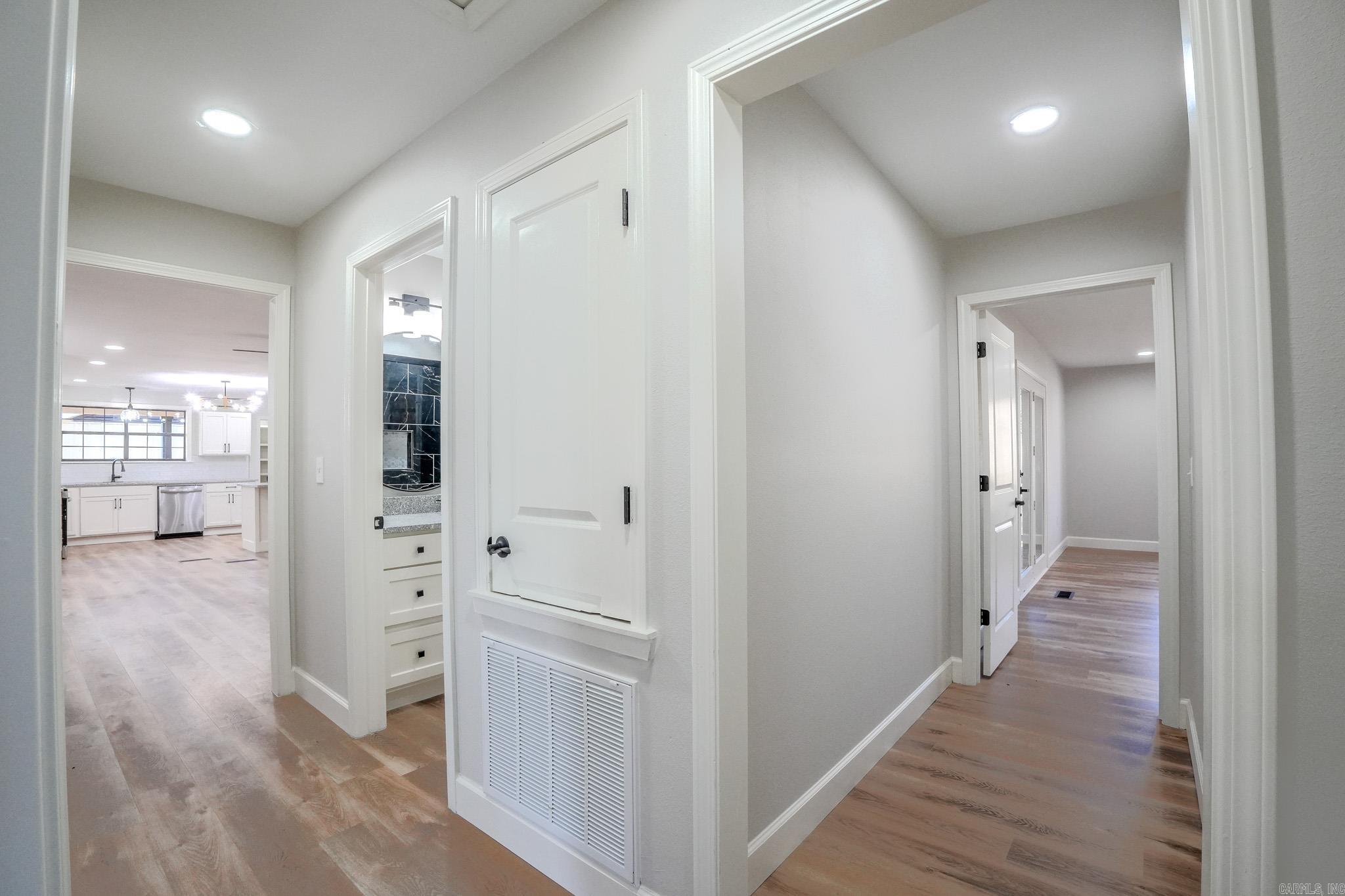 FOREST HEIGHTS - Residential