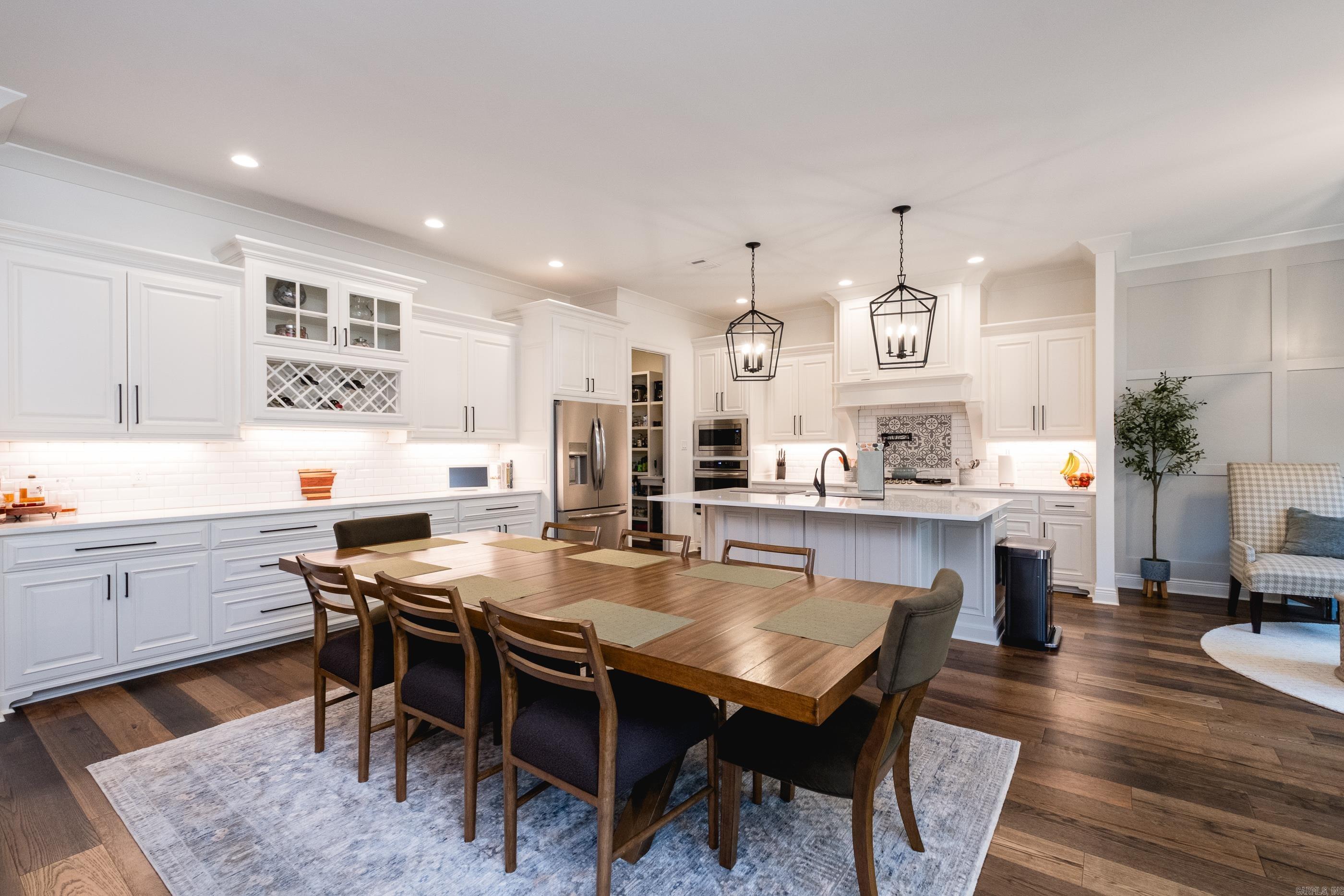 Hollywood - Residential