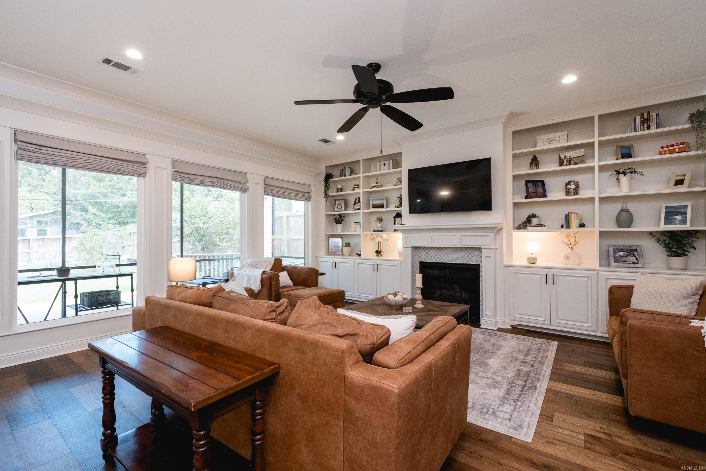 Hollywood - Residential