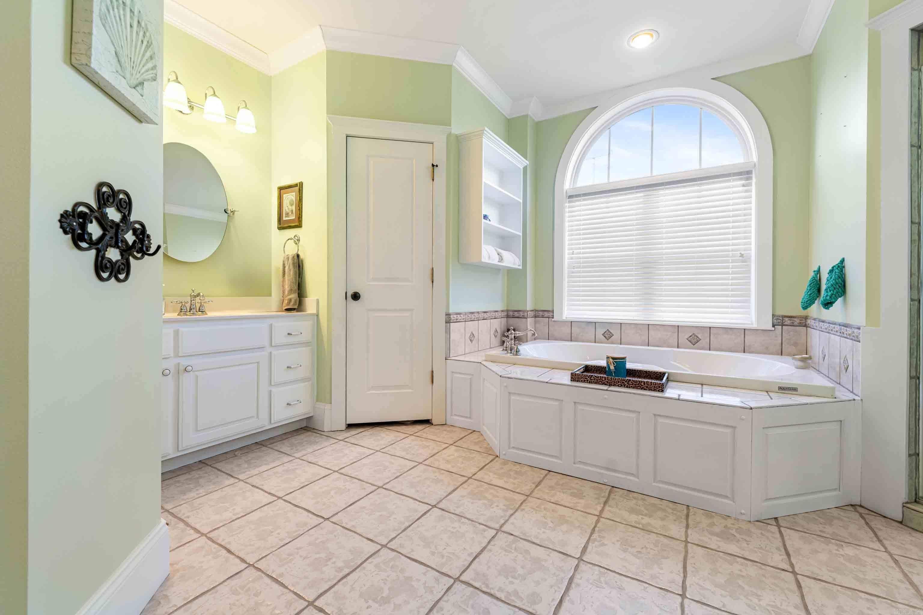 NAPLE HEIGHTS - Residential