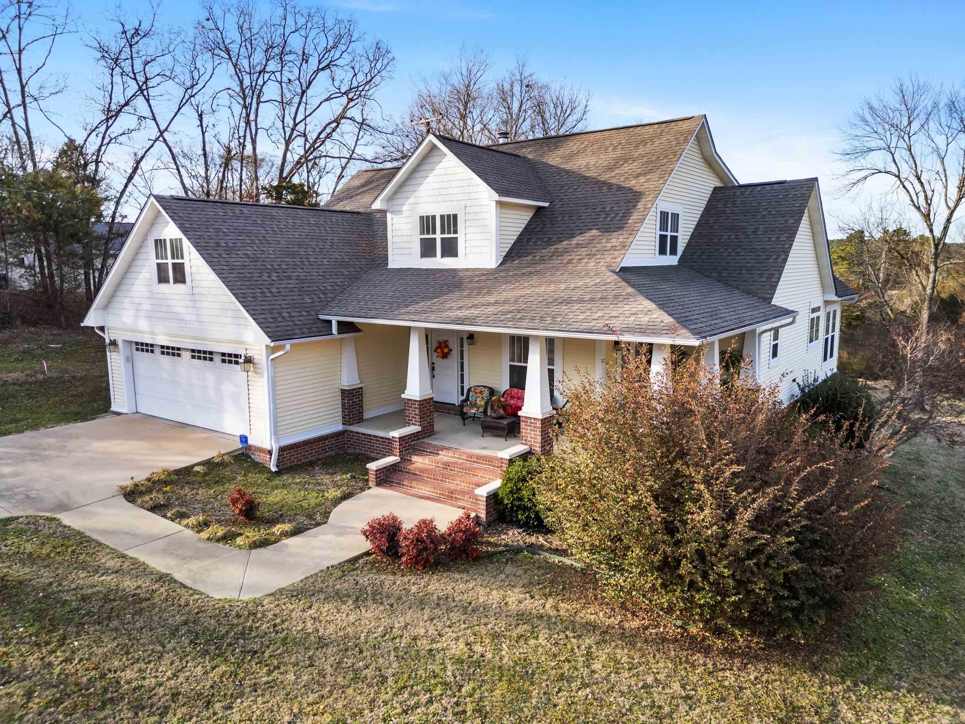 NAPLE HEIGHTS - Residential