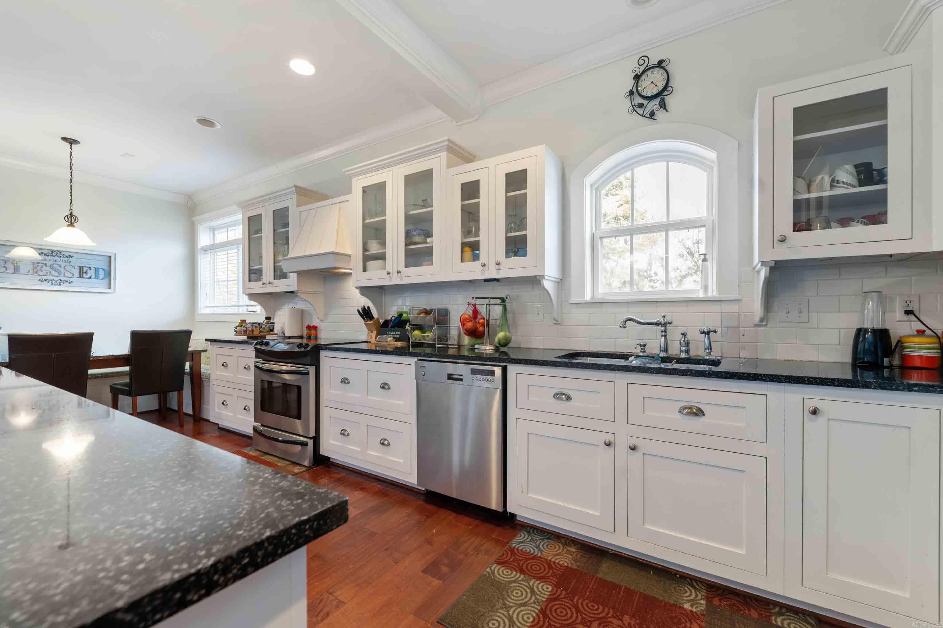 NAPLE HEIGHTS - Residential