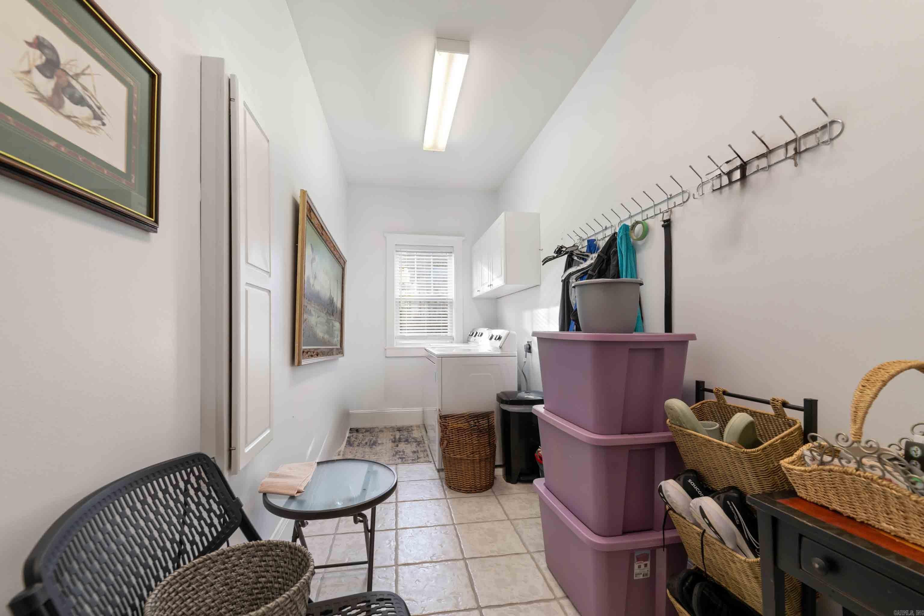 NAPLE HEIGHTS - Residential