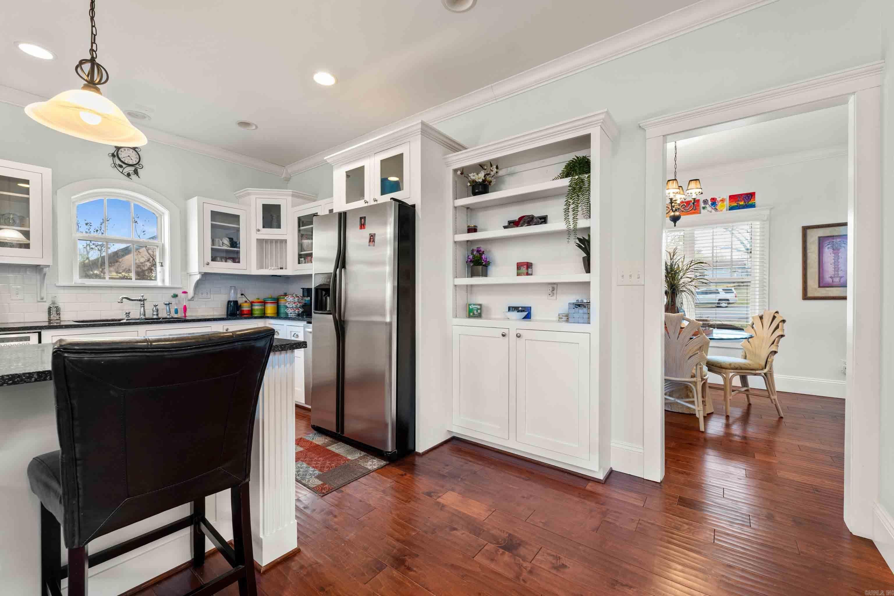 NAPLE HEIGHTS - Residential