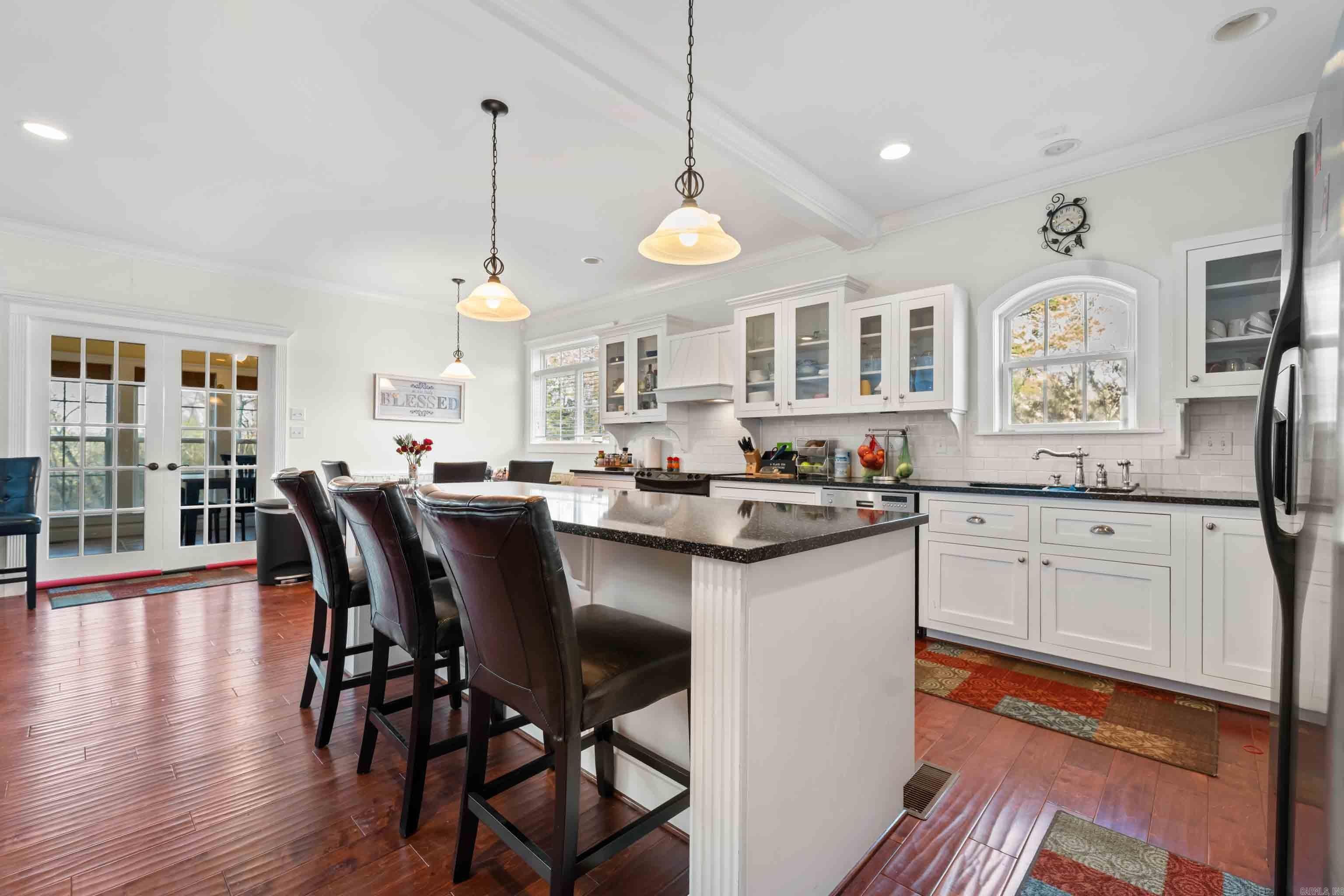 NAPLE HEIGHTS - Residential