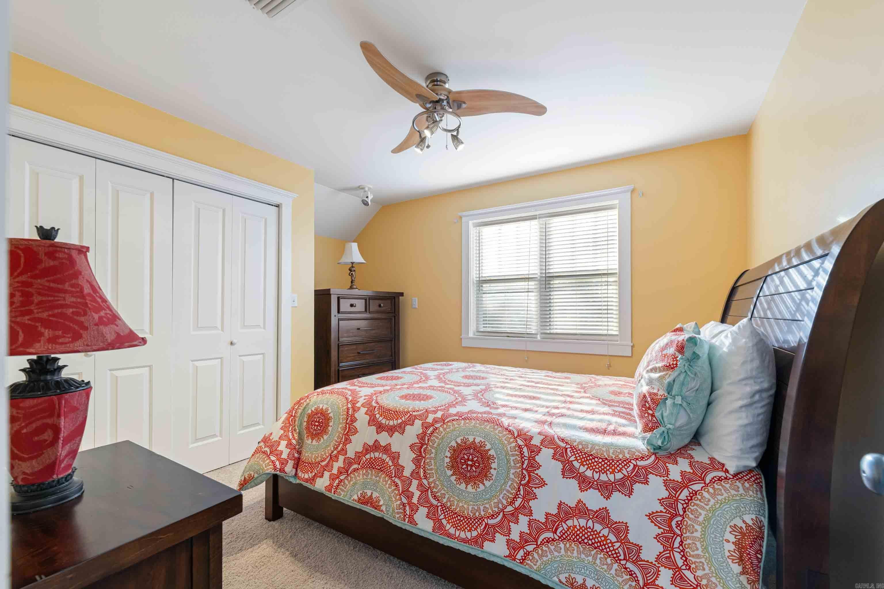 NAPLE HEIGHTS - Residential