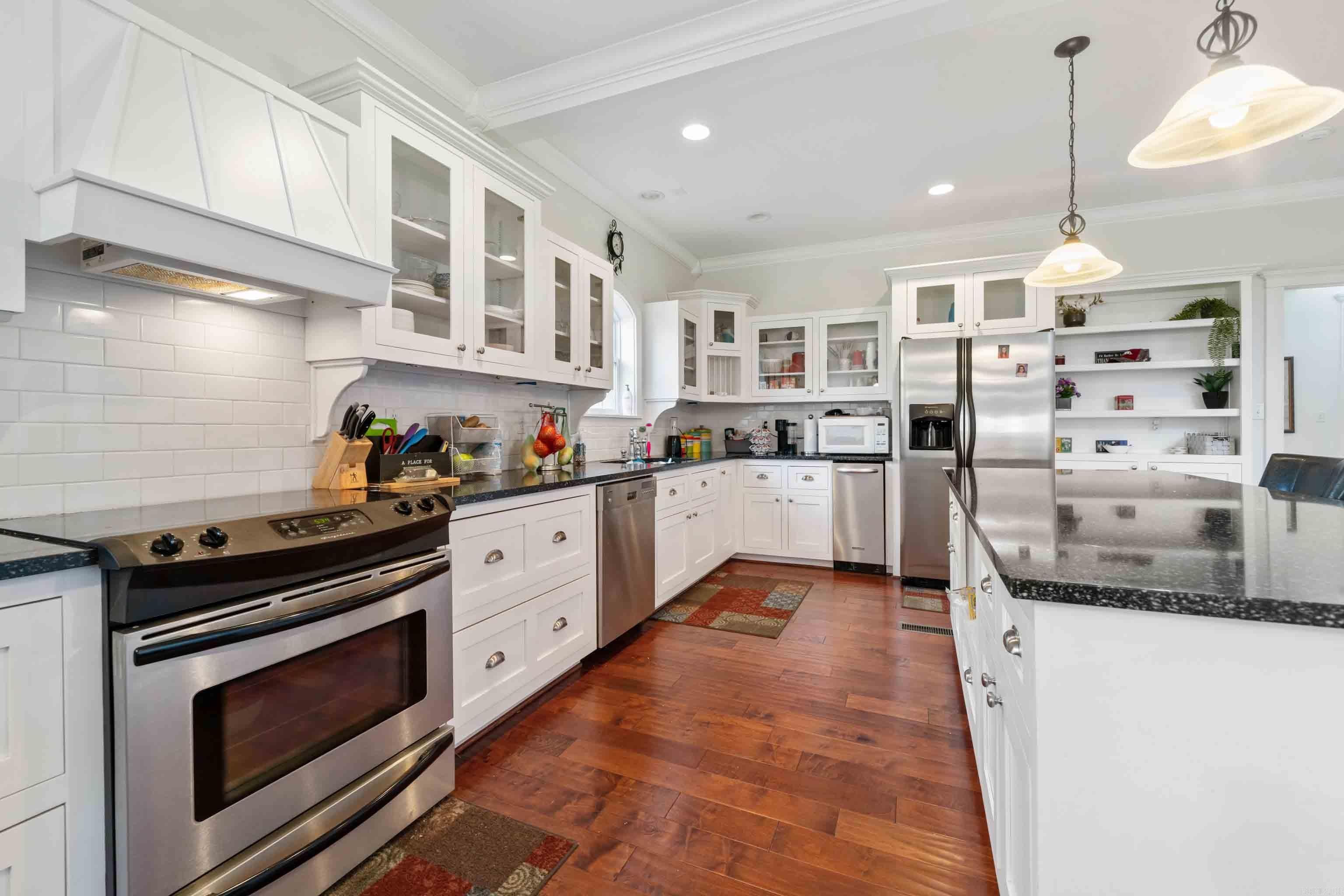 NAPLE HEIGHTS - Residential