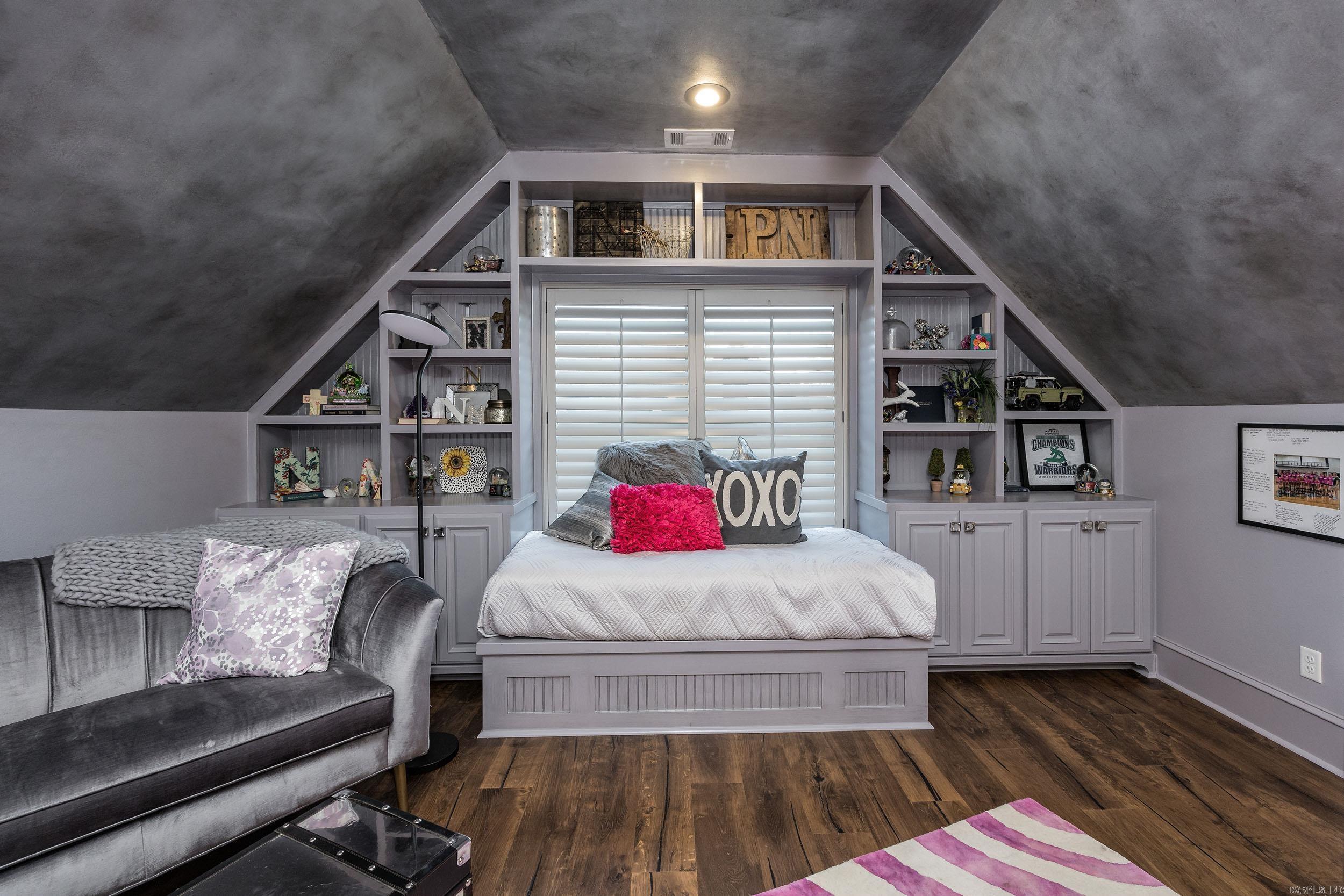 WESTCLIFFE - Residential