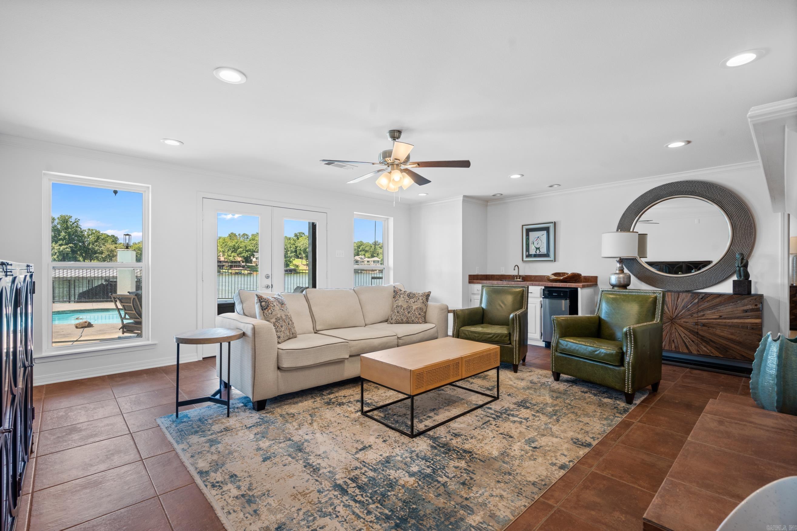 Hamilton Gate #2 - Residential