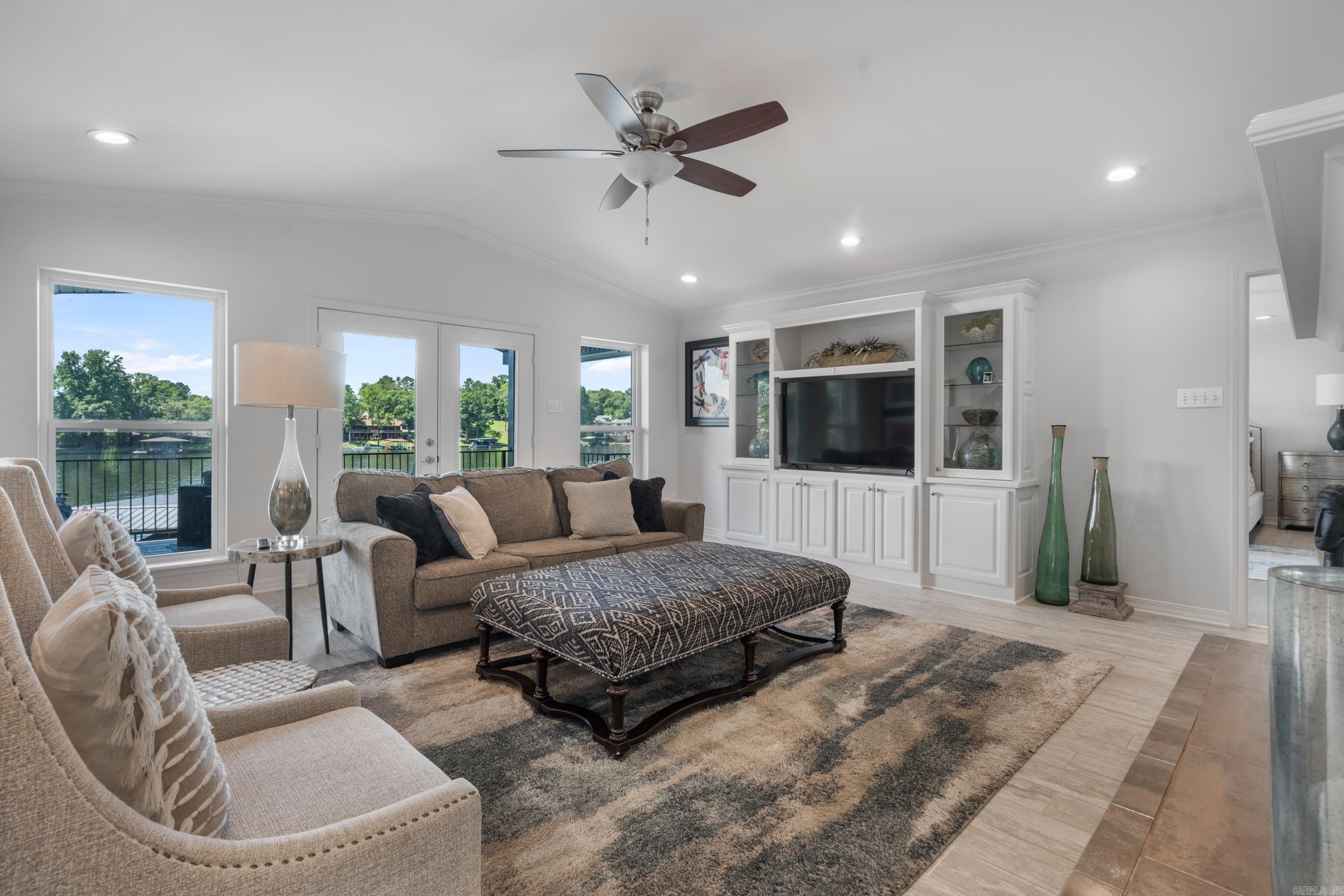 Hamilton Gate #2 - Residential