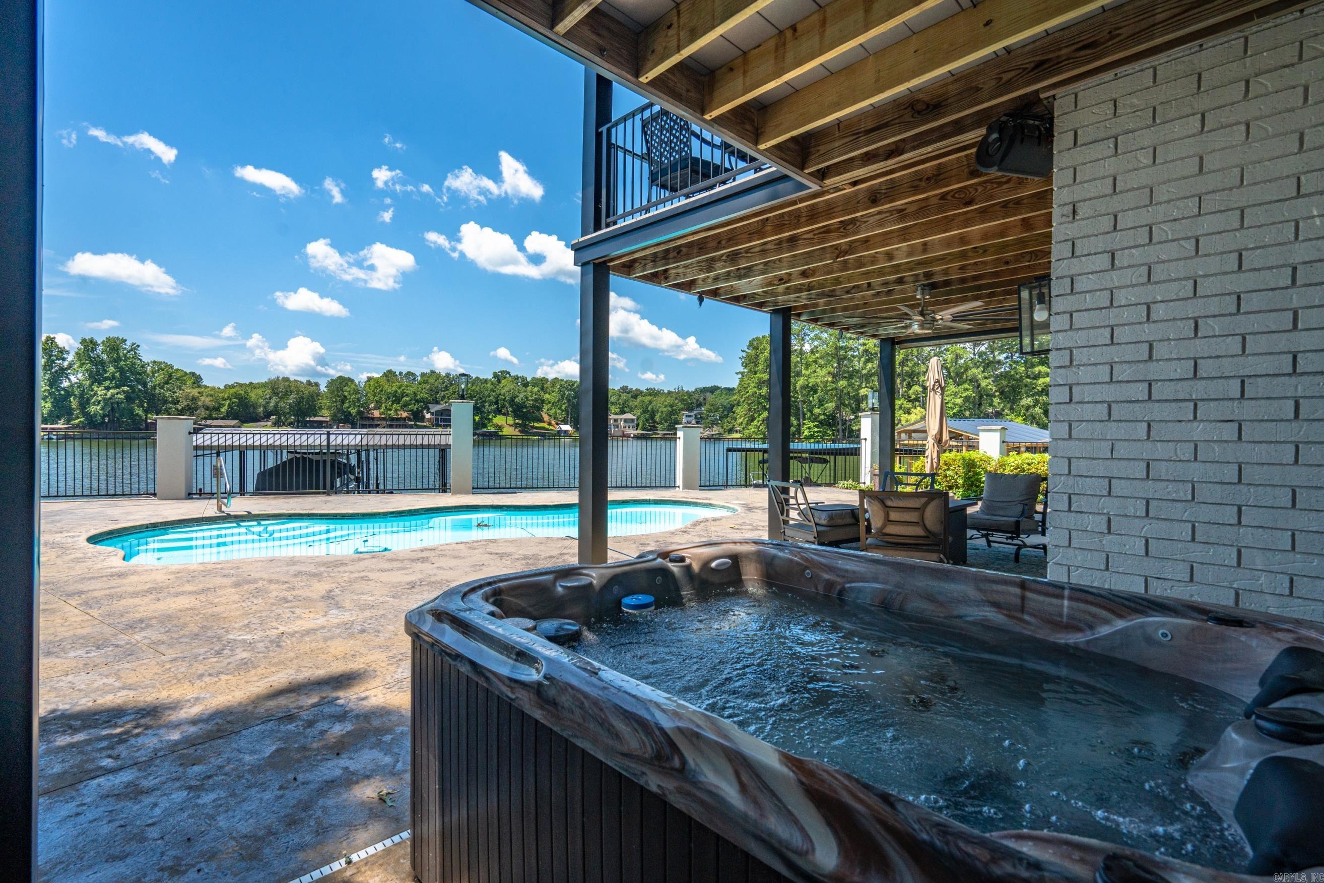 Hamilton Gate #2 - Residential