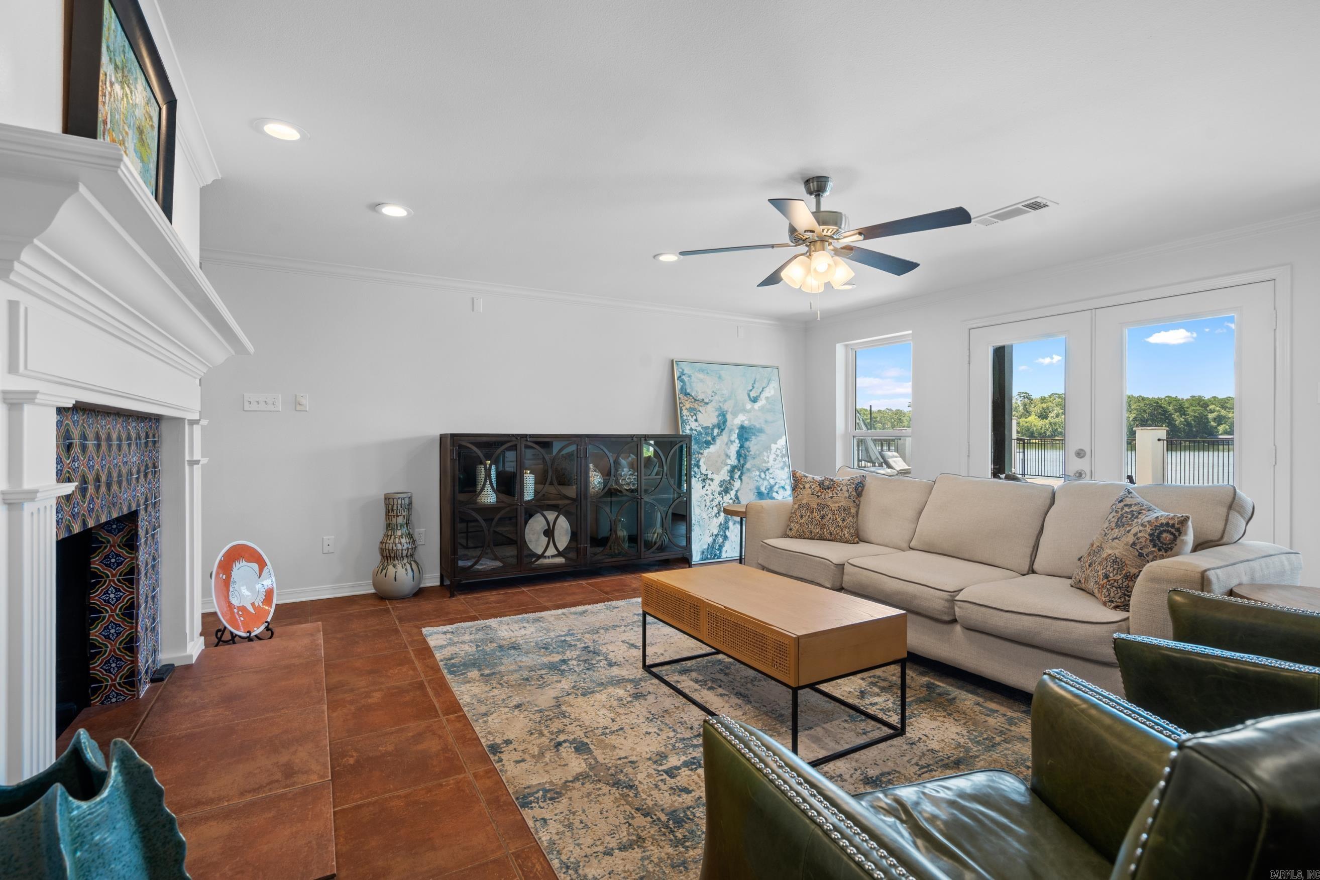 Hamilton Gate #2 - Residential