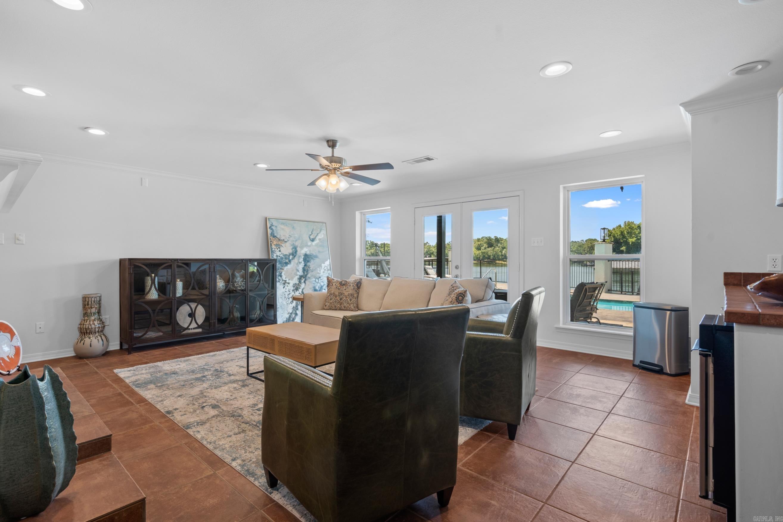 Hamilton Gate #2 - Residential