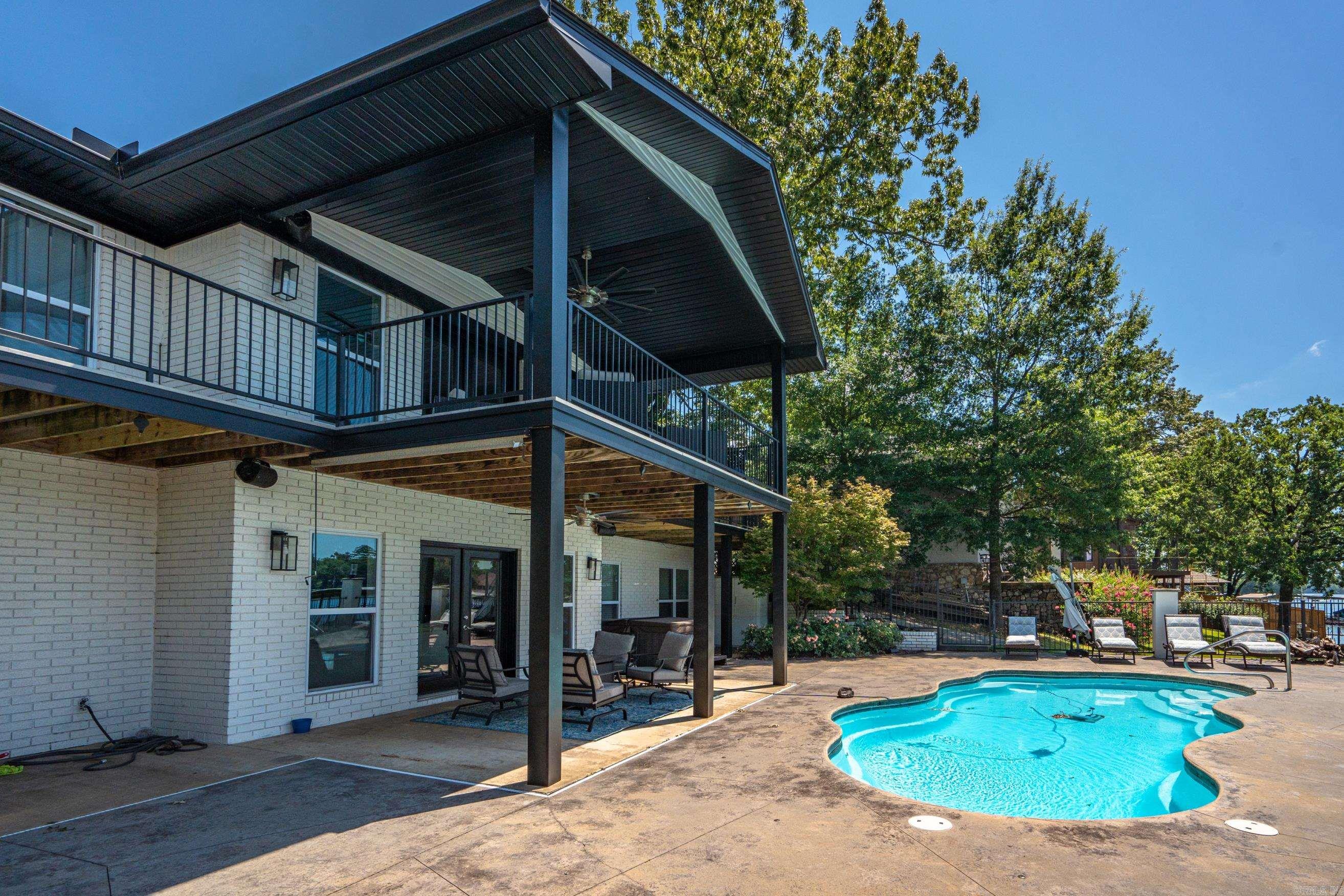 Hamilton Gate #2 - Residential