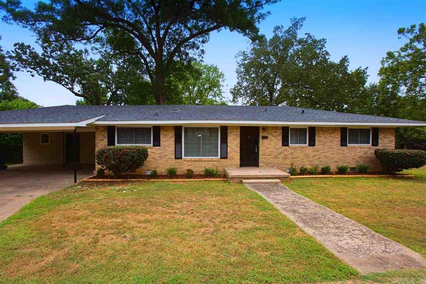 Cute 3bd/1ba home in Little Rock ! This home sits on a large lot  , covered carport . New flooring and pain through out . New kitchen and appliances . Come check it out ! Move in ready !