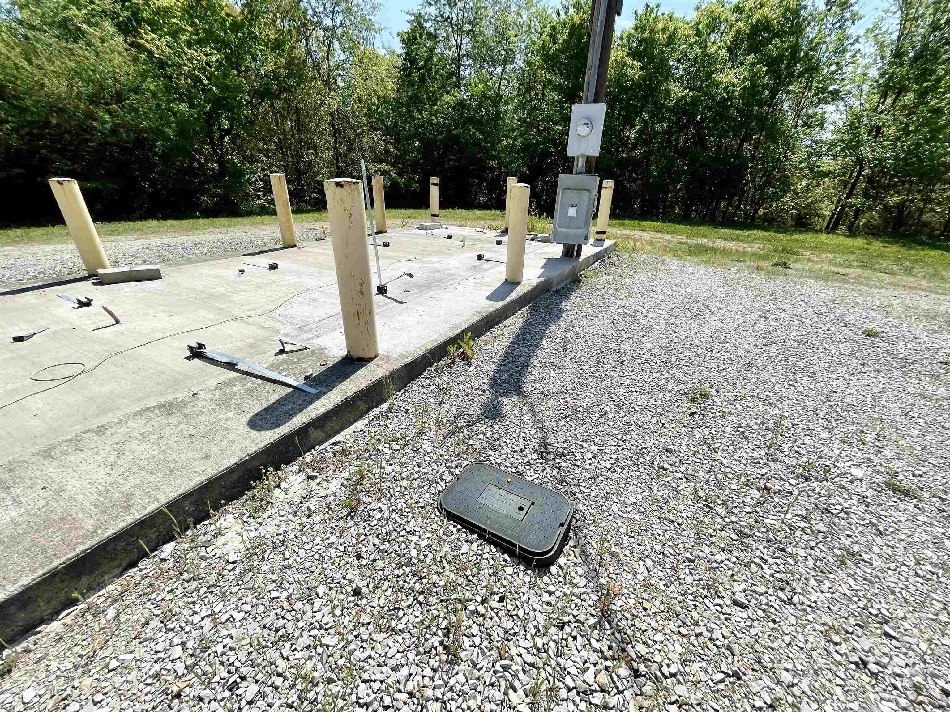 Metes & Bounds - Commercial Sale