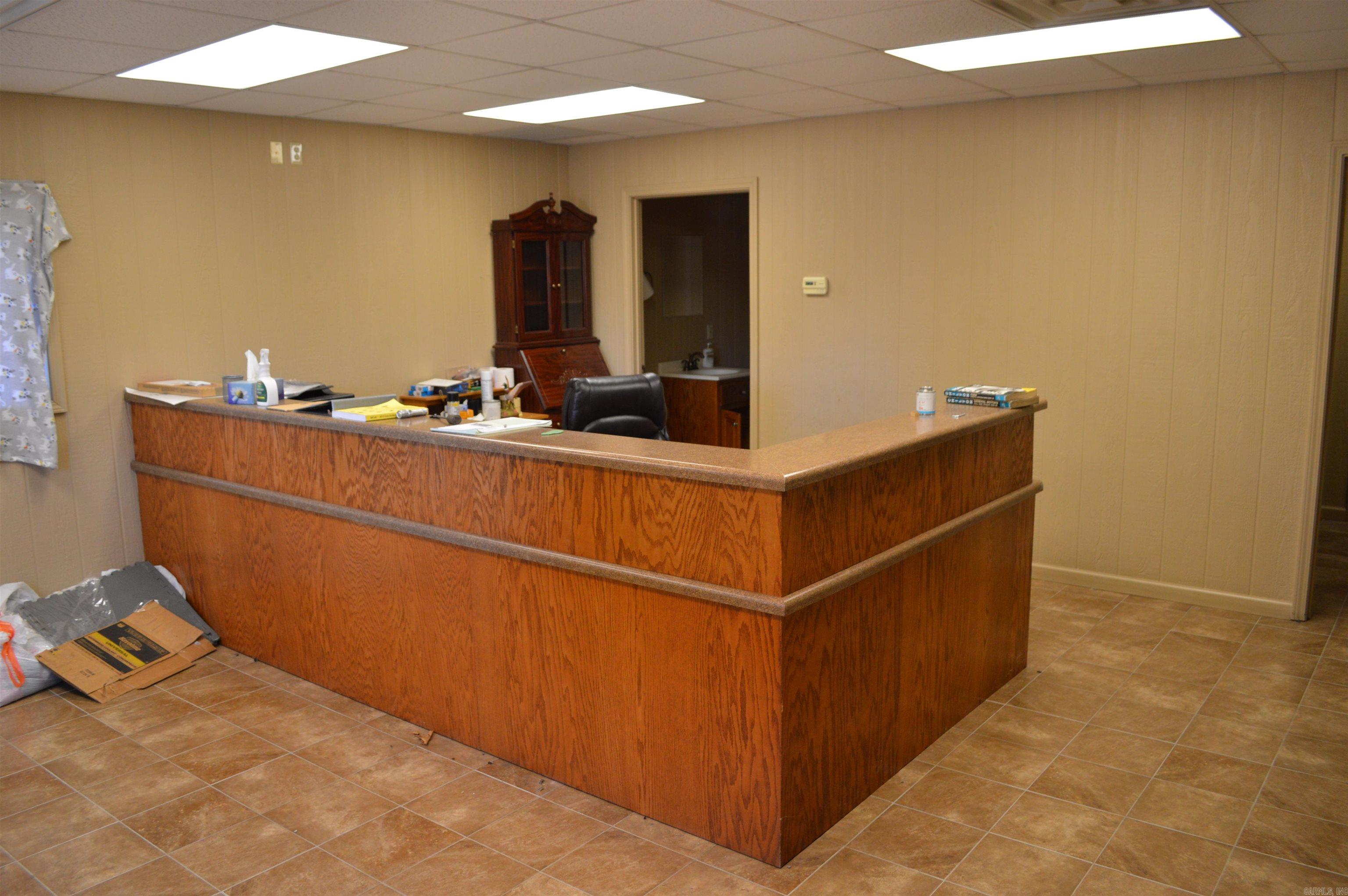 Metes & Bounds - Commercial Sale