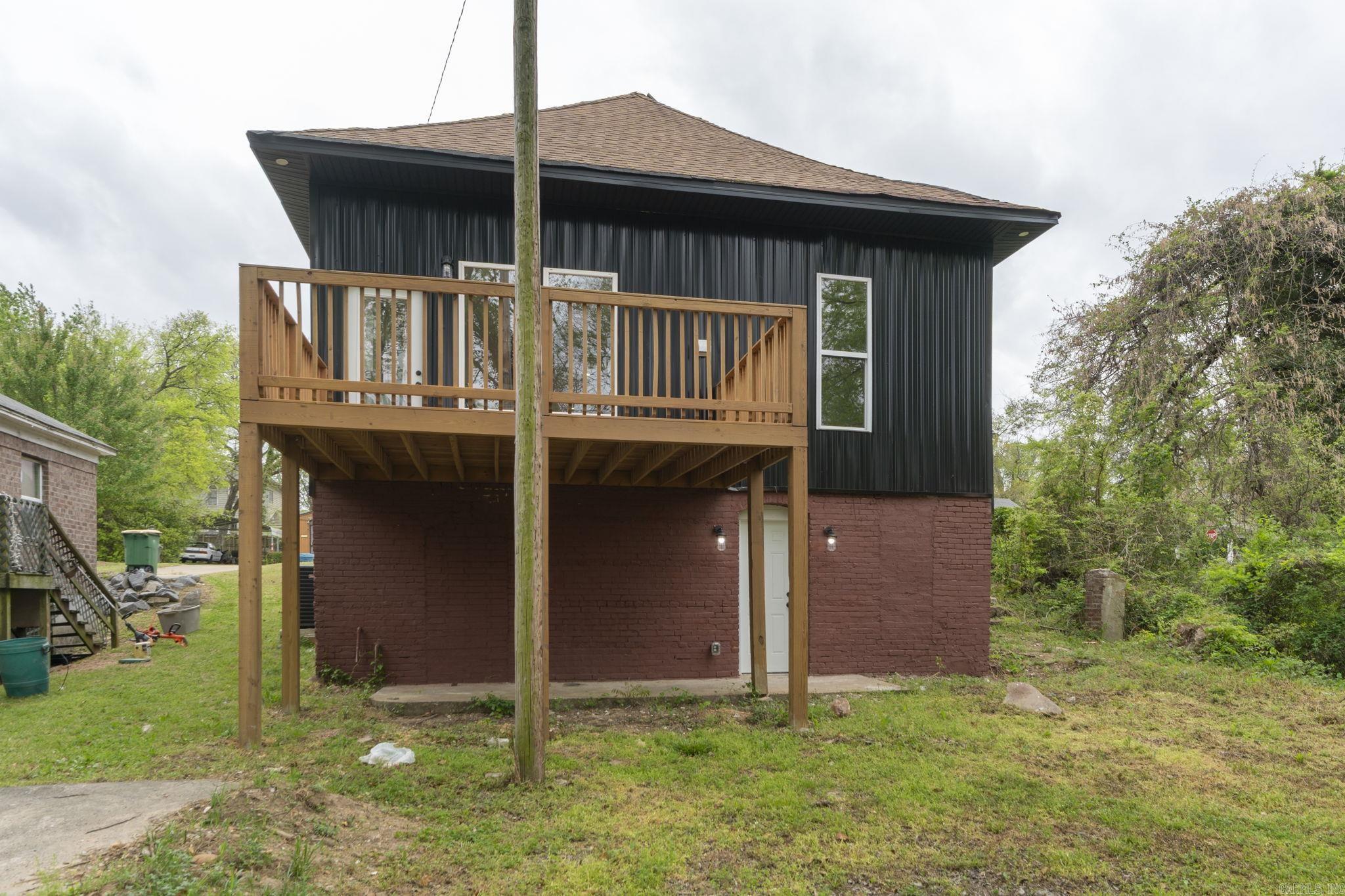 Weldon E Wrights - Residential