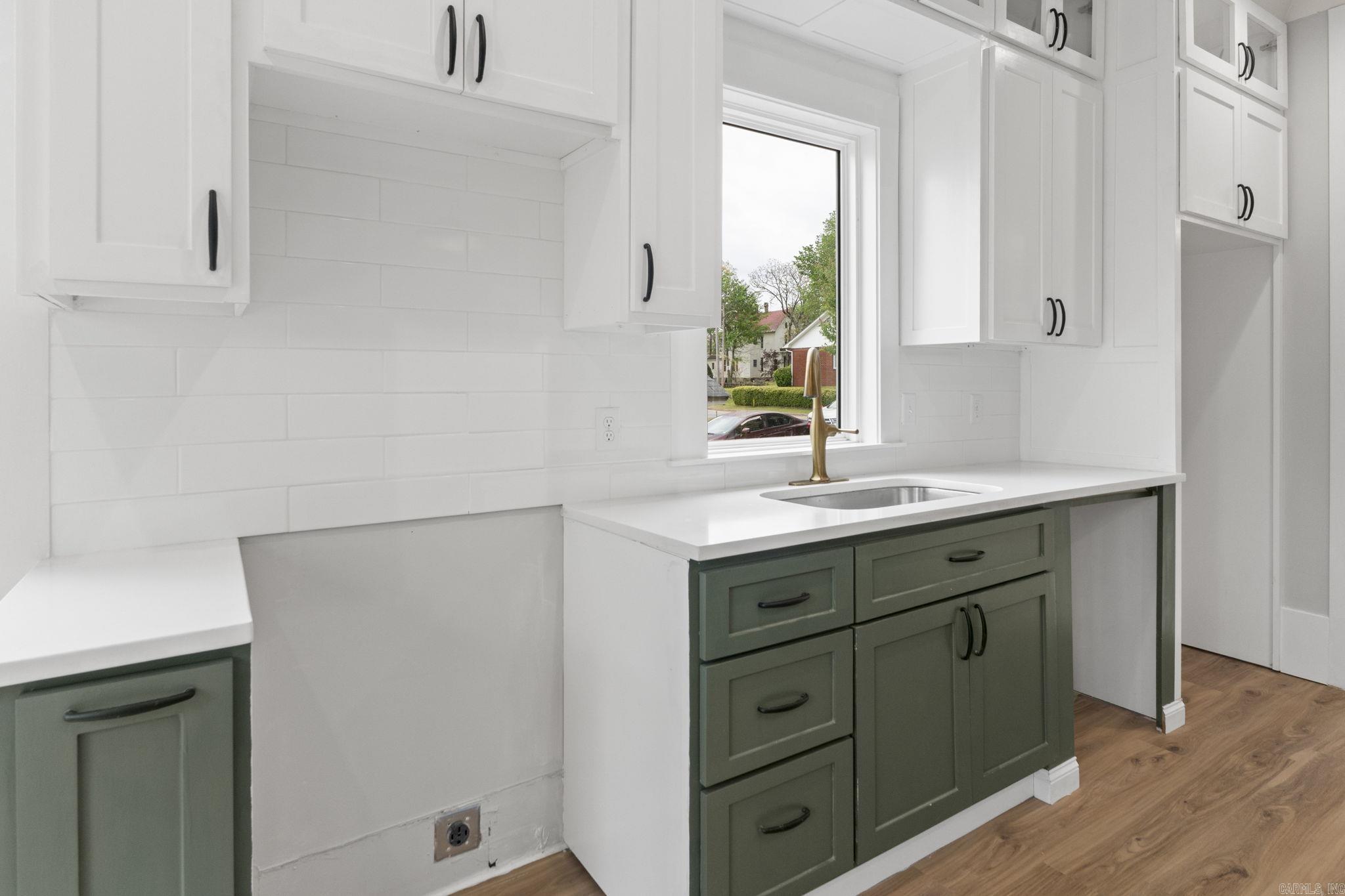 Weldon E Wrights - Residential