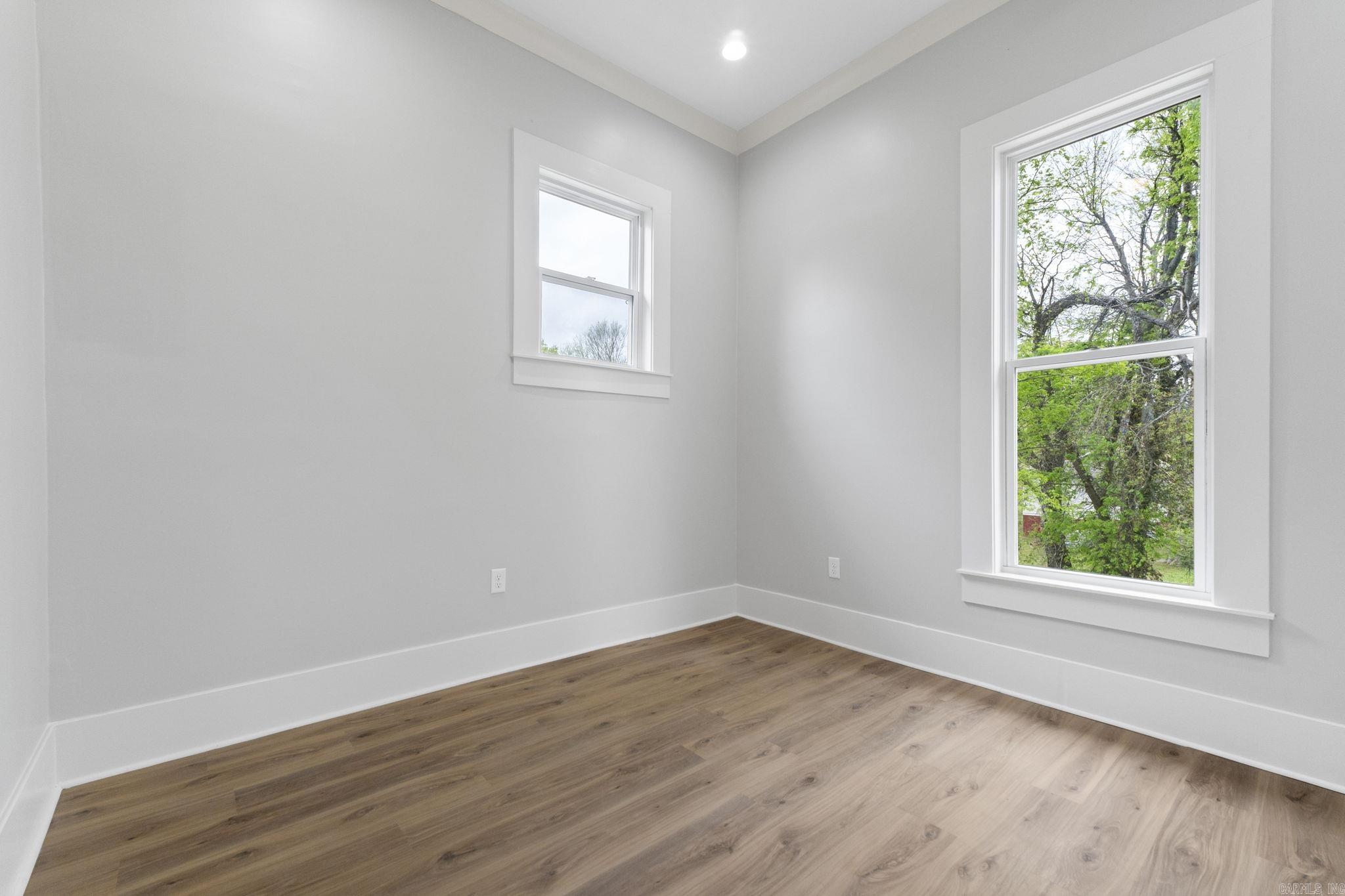 Weldon E Wrights - Residential