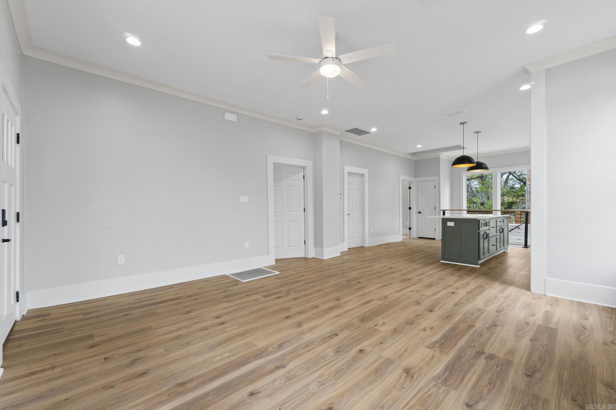 Weldon E Wrights - Residential