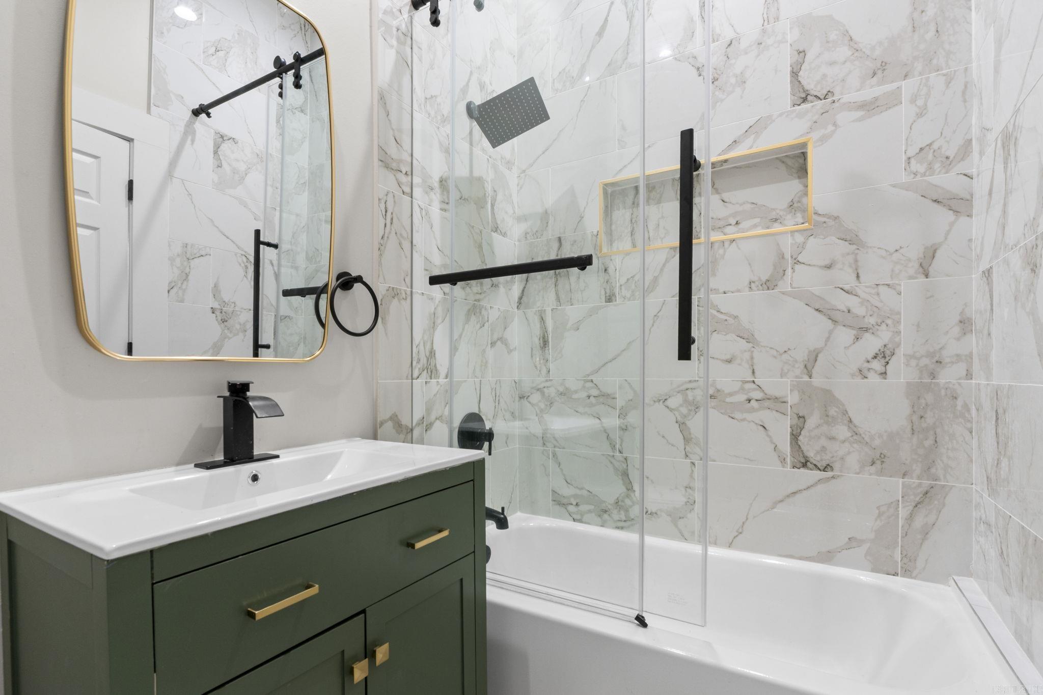 Weldon E Wrights - Residential