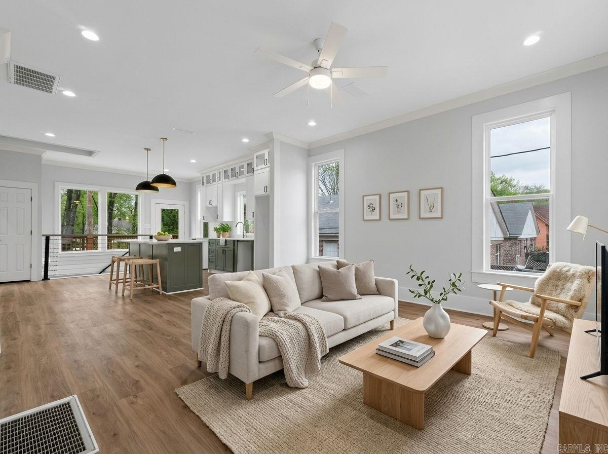 Weldon E Wrights - Residential