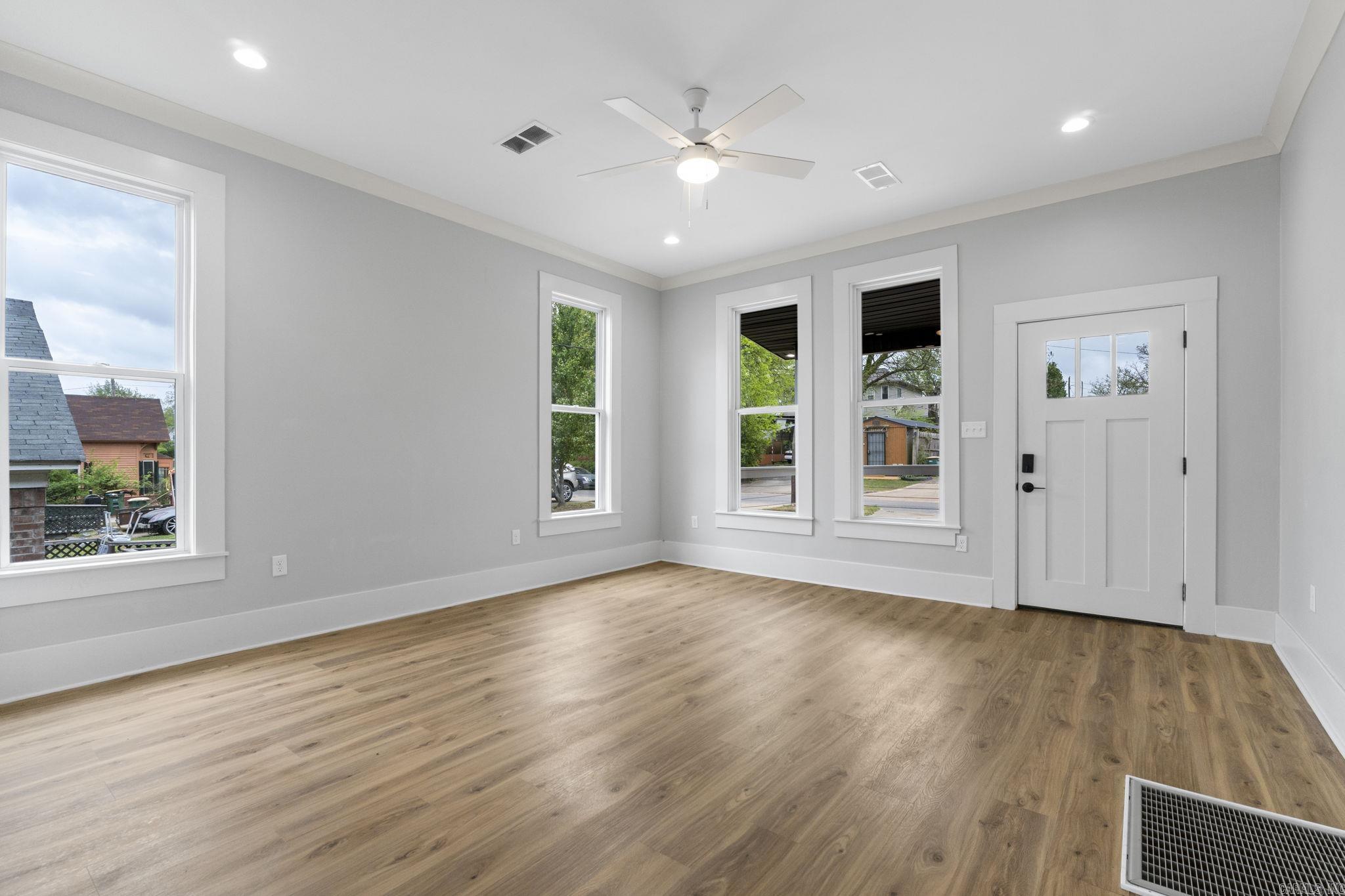 Weldon E Wrights - Residential