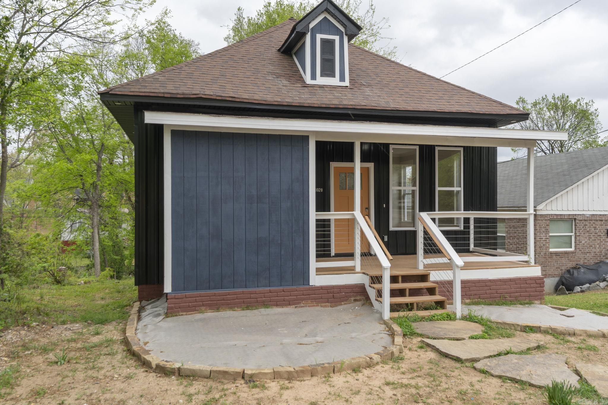 Weldon E Wrights - Residential