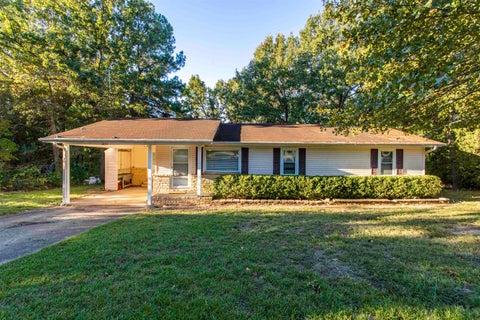 Photo of 517 W Tri Lakes Drive, Horseshoe Bend, AR 72512 (MLS # 26042591)