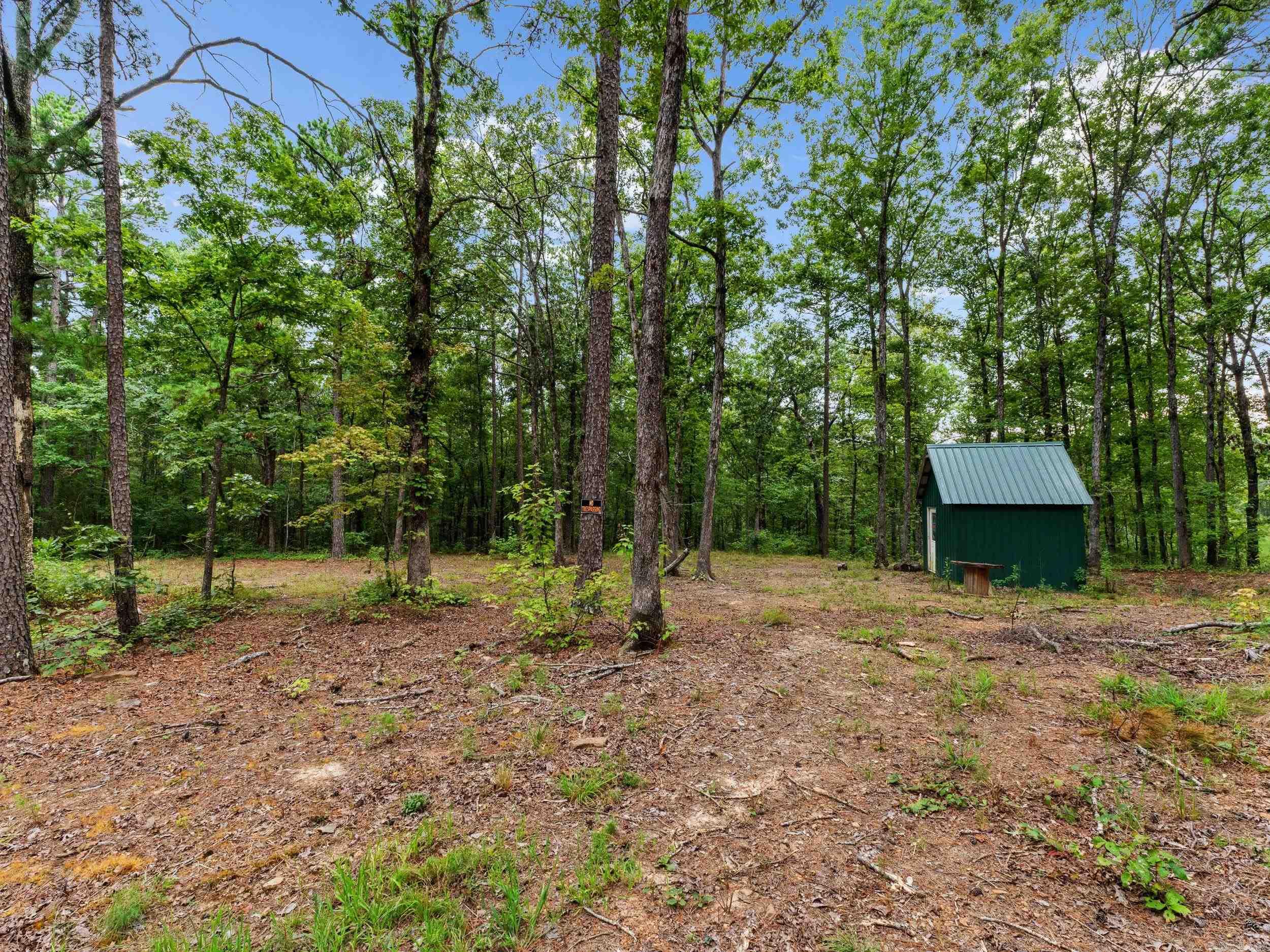 Metes & Bounds - Land