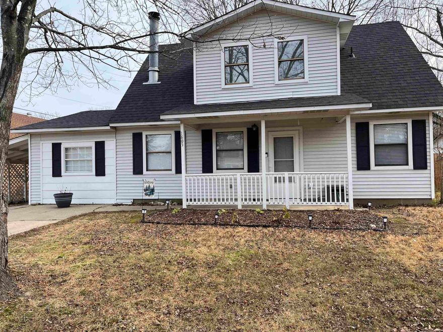 Welcome Home to this updated home conveniently located to the LRAFB.  Roof,  HVAC, flooring, stainless kitchen appliances and granite kitchen counter tops are only a couple of years old.  Enjoy your evenings in the privacy of the fenced backyard on the spacious deck.  Easy access to the interstate, shopping and dining.  Call today for your showing.  ** Agents See Agent Remarks **