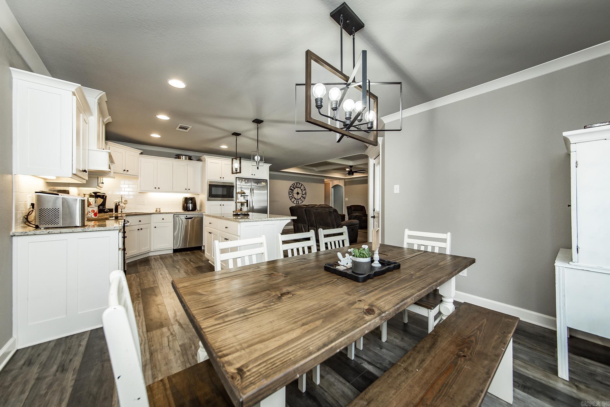 HUNTINGTON PLACE - Residential