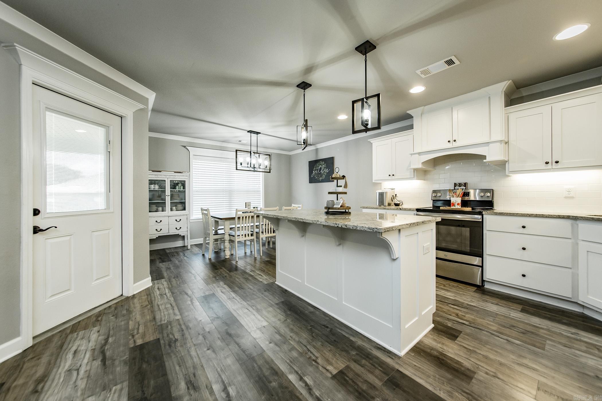 HUNTINGTON PLACE - Residential